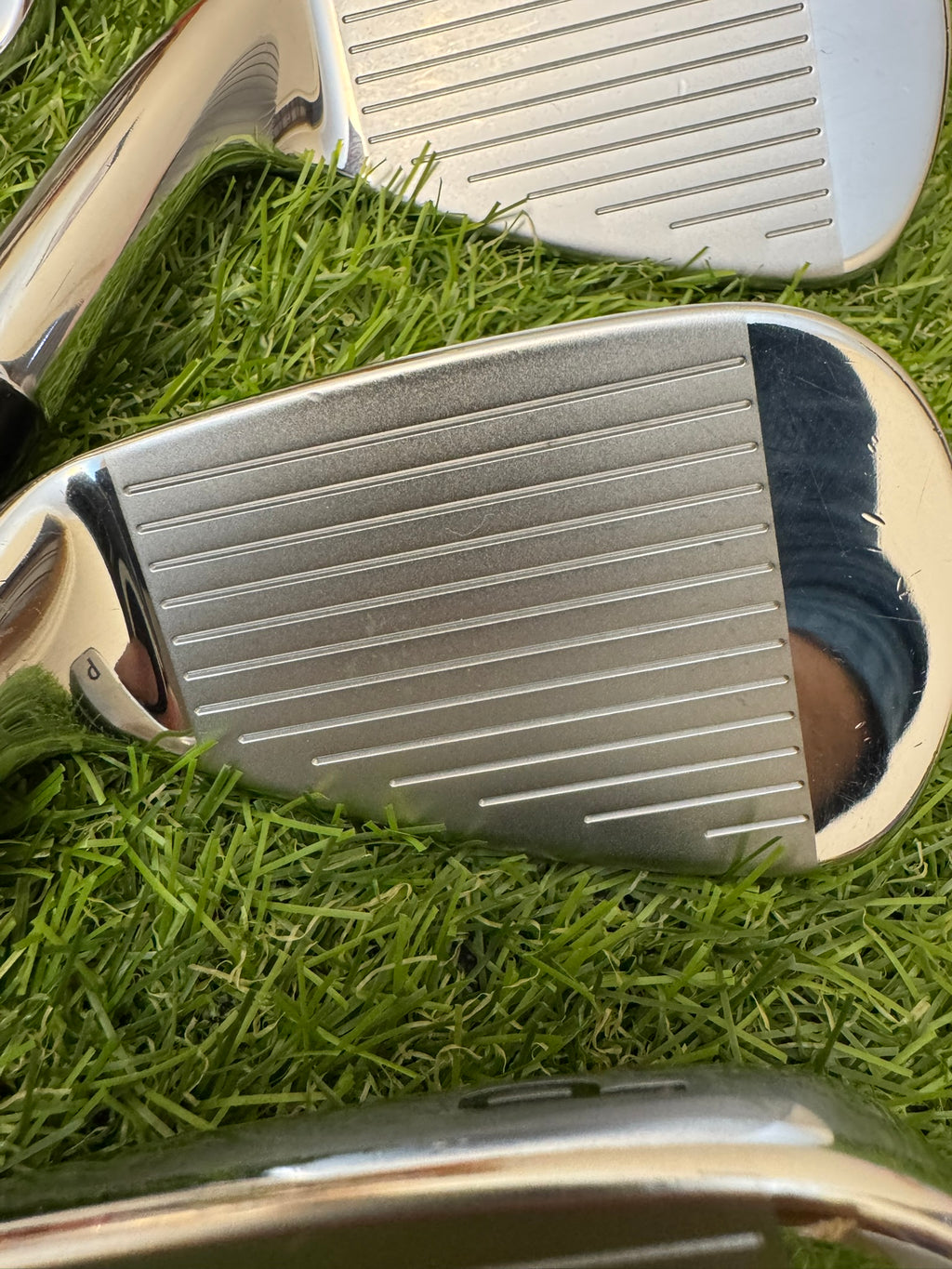 Titleist 712 AP2 Forged 5-PW – NS Pro 950GH Stiff Iron Set