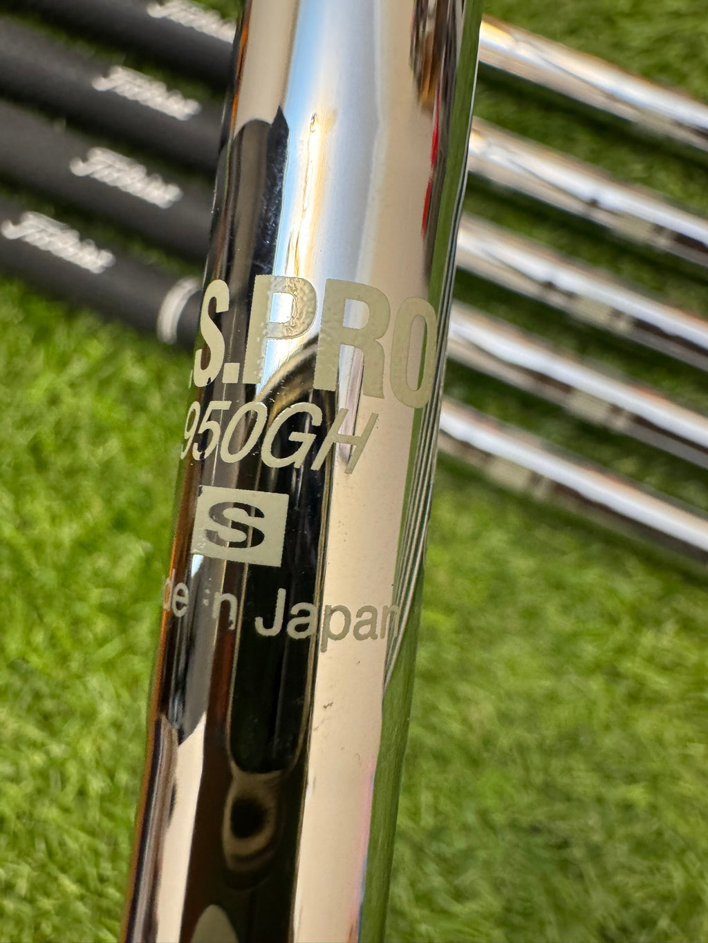 Titleist 712 AP2 Forged 5-PW – NS Pro 950GH Stiff Iron Set