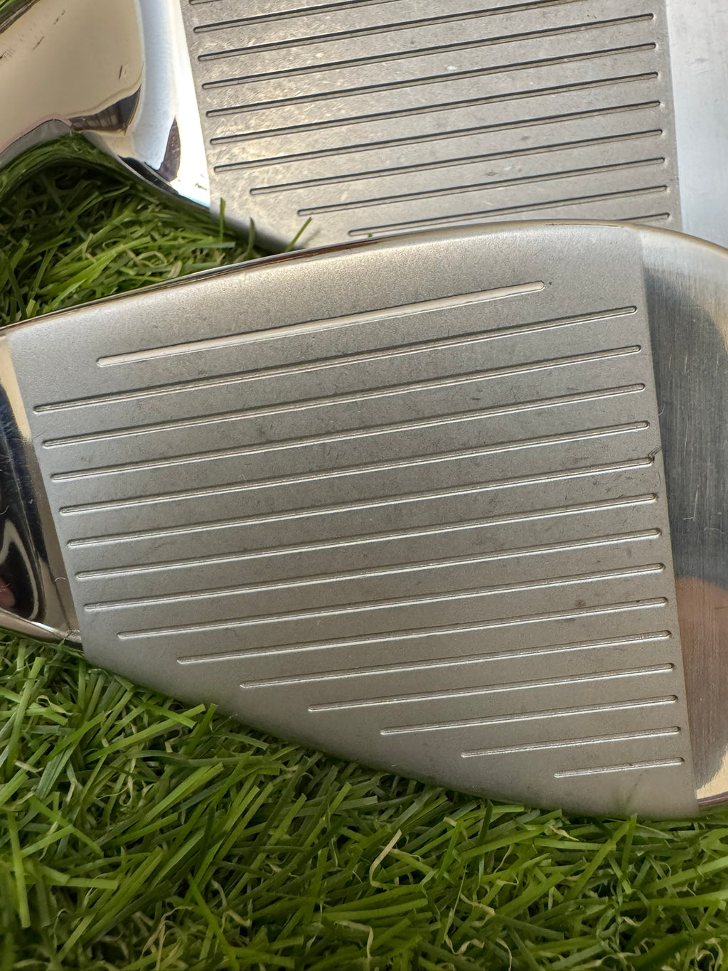 TaylorMade R9 Supermax 5-PW – NS Pro 950GH Regular Iron Set