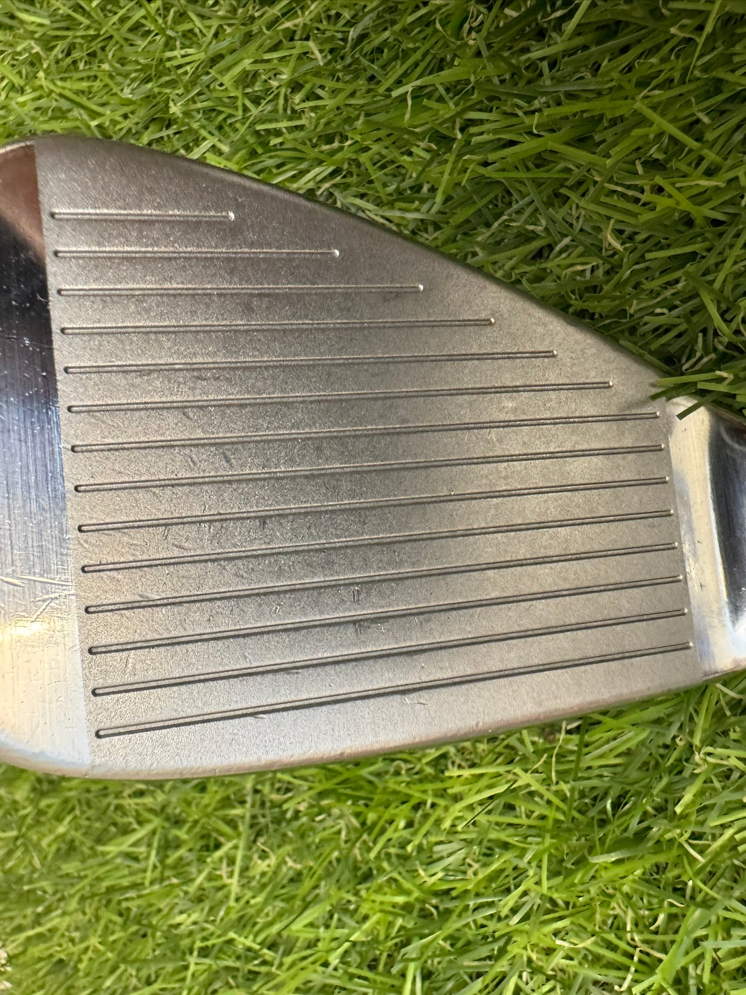 TaylorMade R9 Forged 5-PW – Dynamic Gold S200 Stiff Iron Set