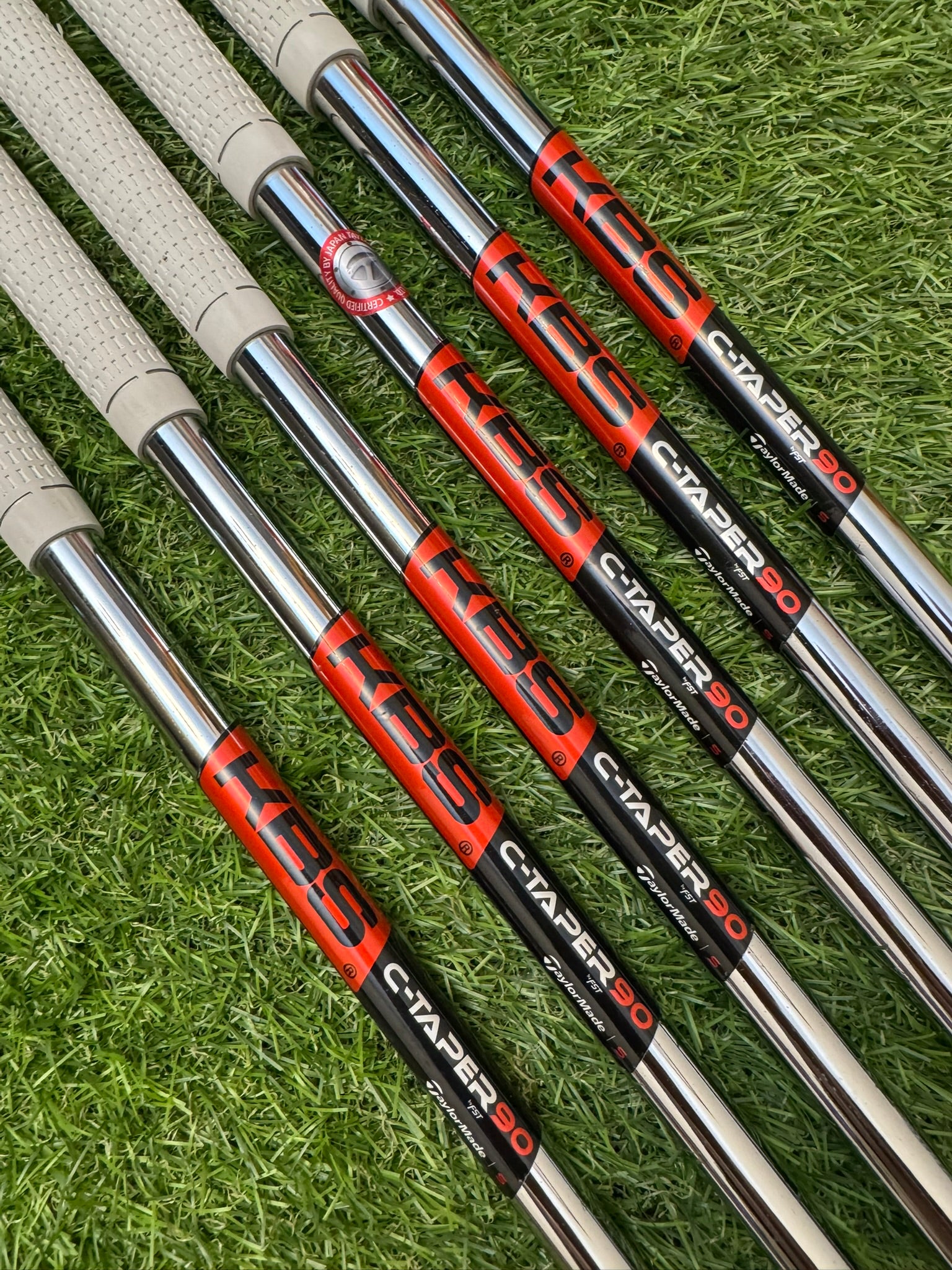 TaylorMade Aeroburner 5-PW – KBS C-Taper 90 Stiff Iron Set