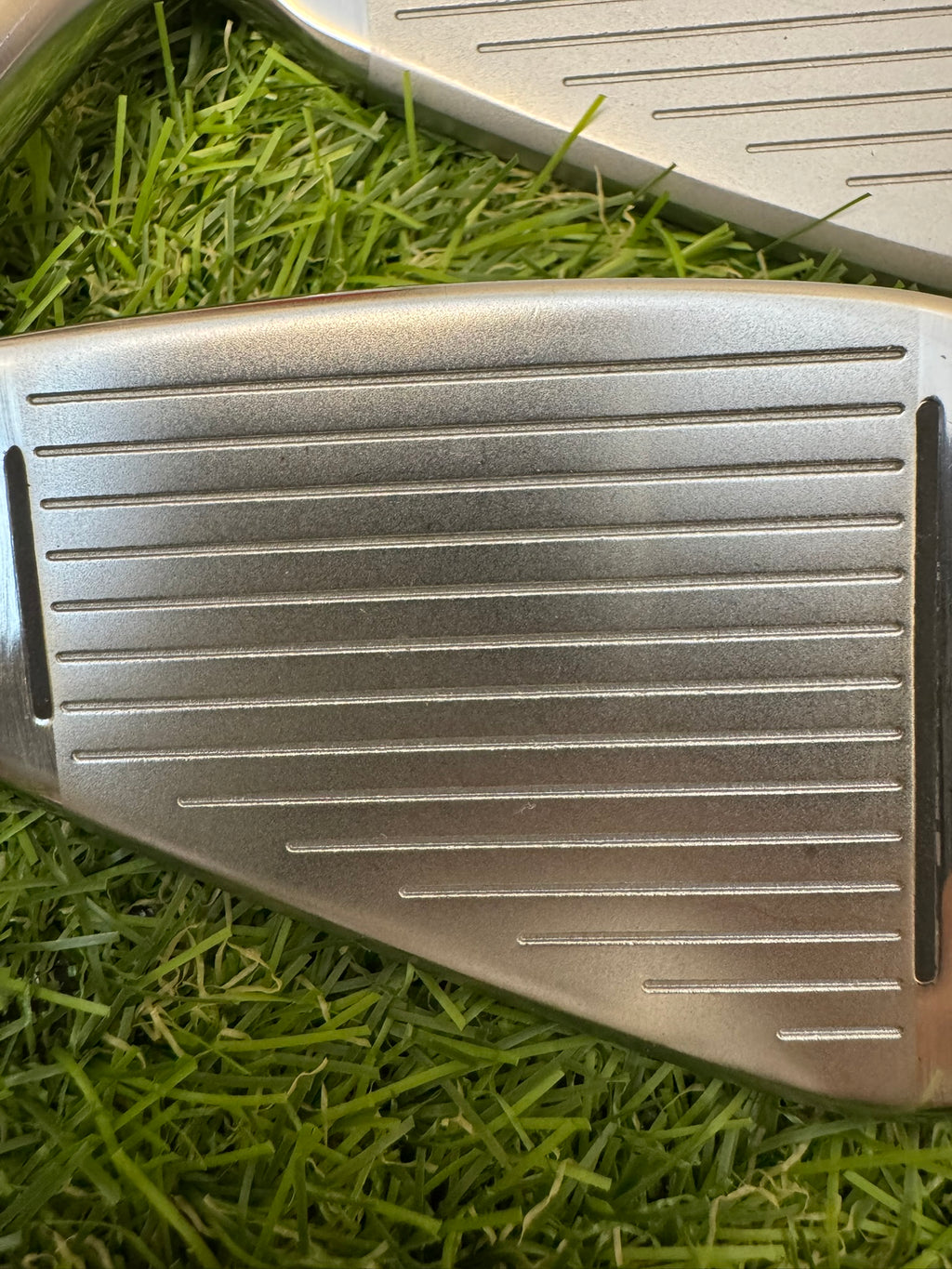 TaylorMade RSi2 5-PW – Mitsubishi TM7-215 Regular Iron Set