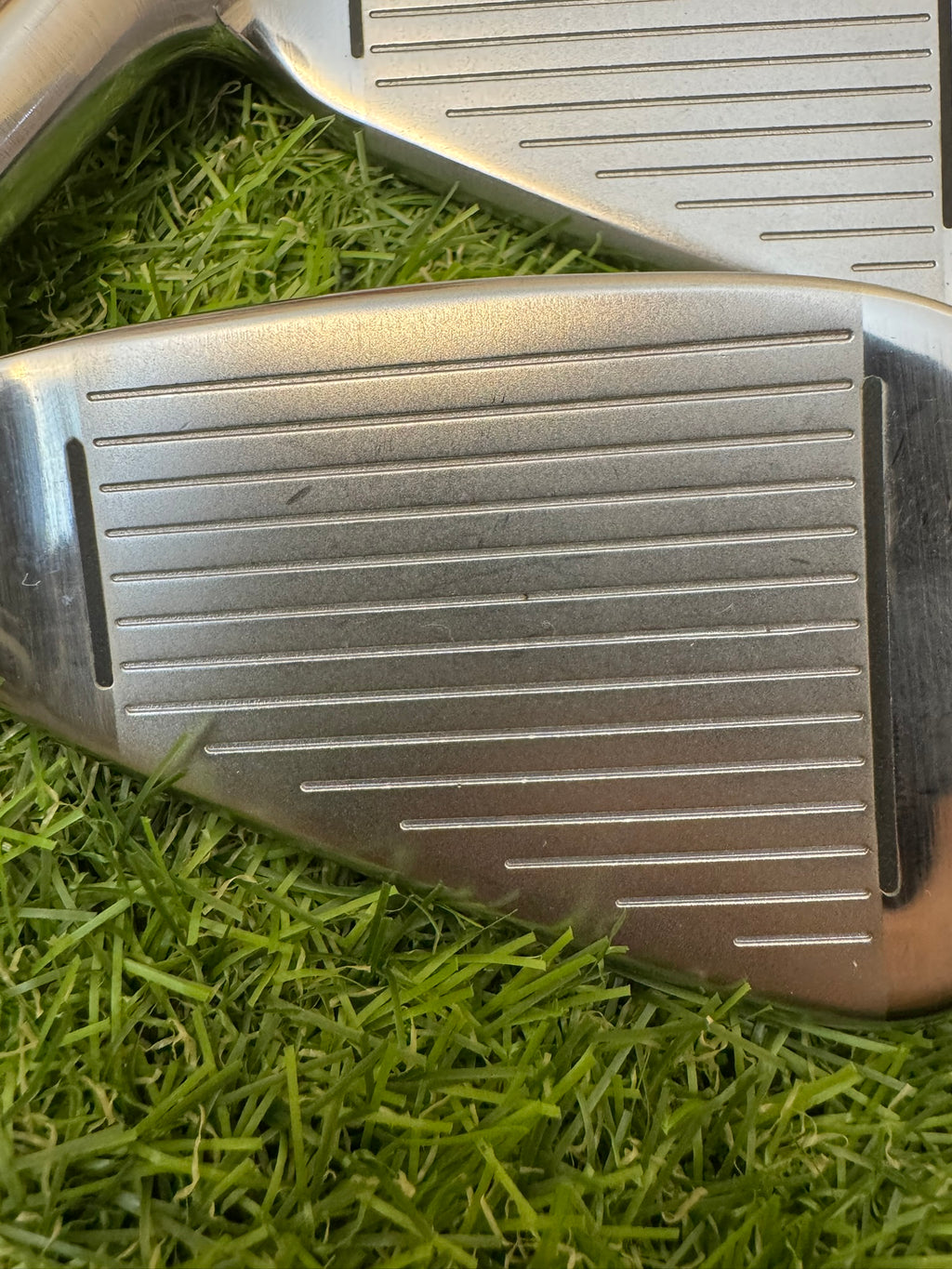 TaylorMade RSi2 5-PW – Mitsubishi TM7-215 Regular Iron Set