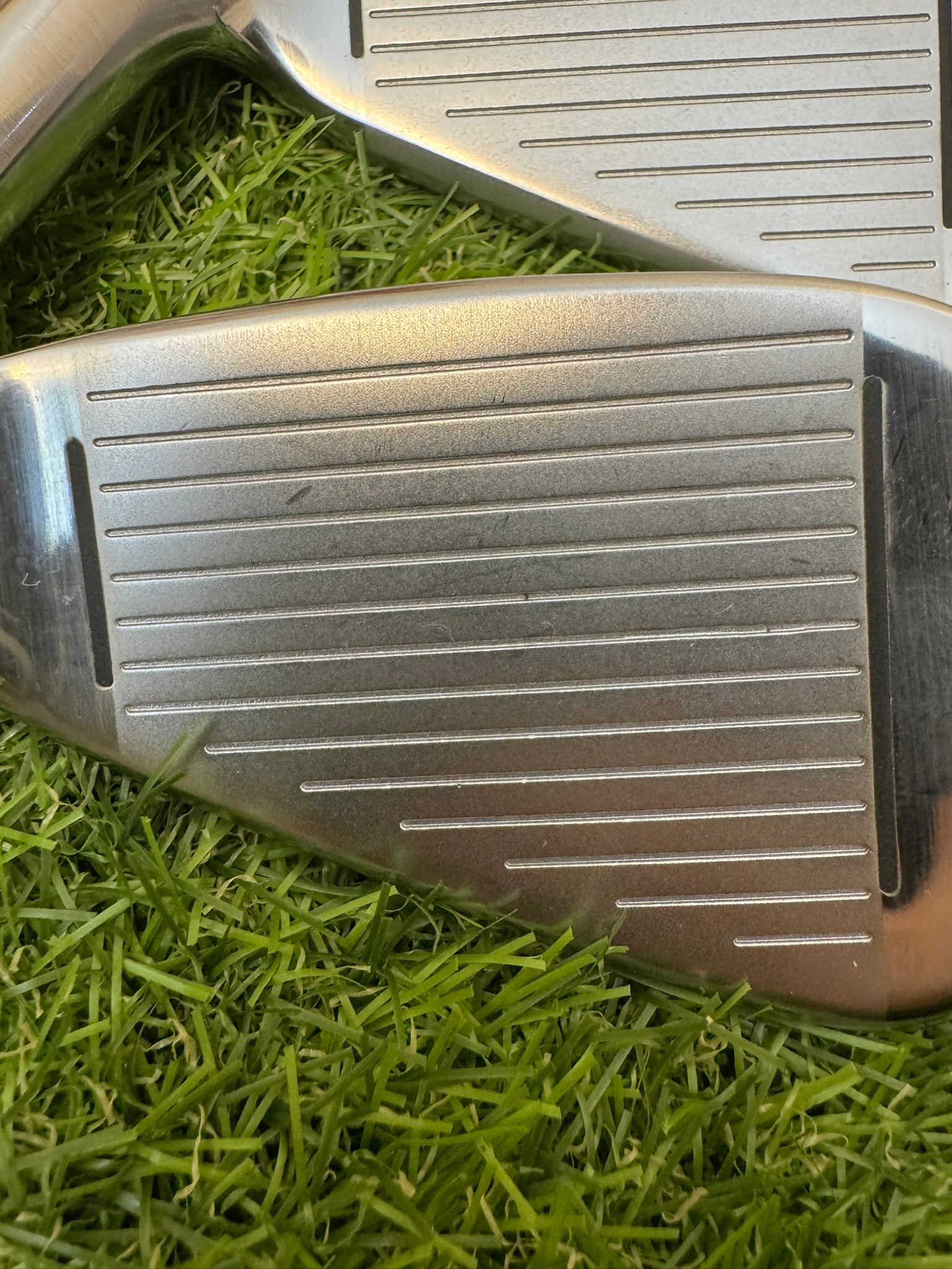 TaylorMade RSi2 5-PW – Mitsubishi TM7-215 Regular Iron Set