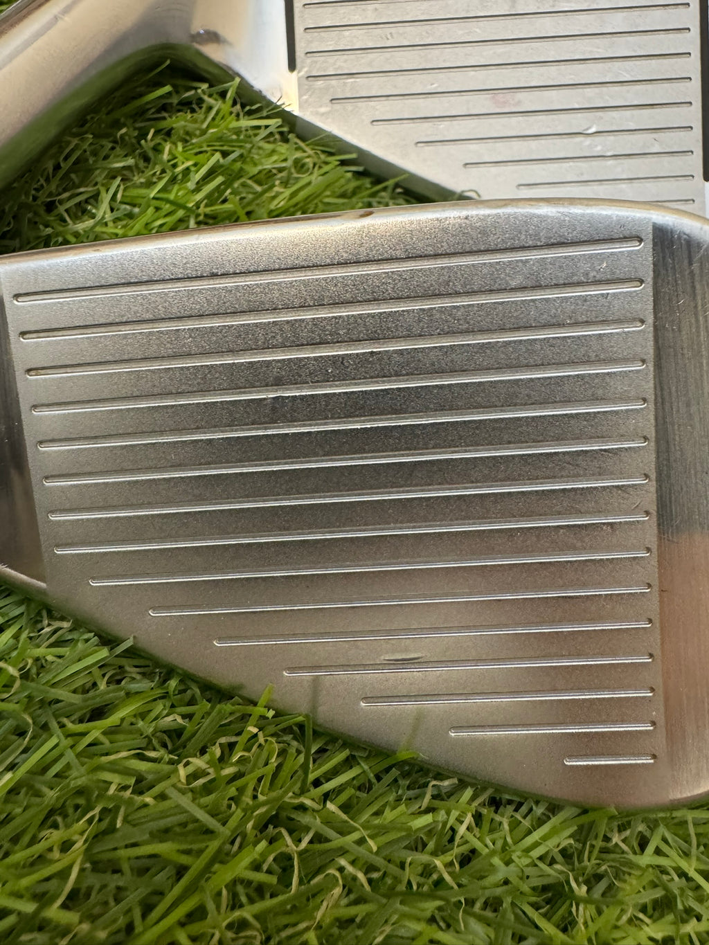 TaylorMade RSi2 5-PW – Mitsubishi TM7-215 Regular Iron Set