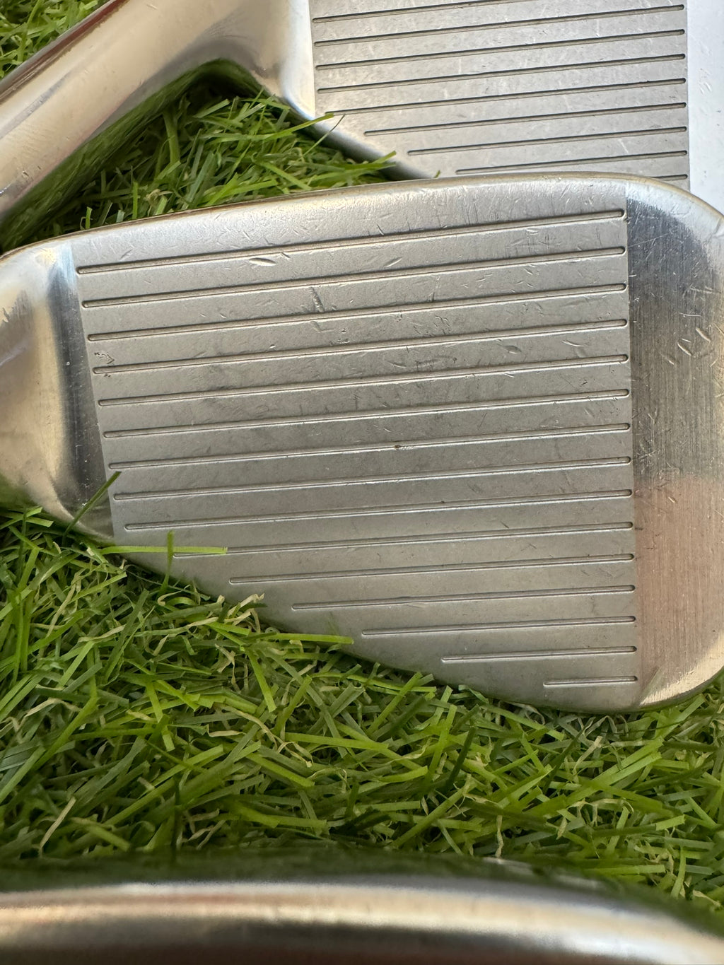 TaylorMade MB Forged 5-PW – Dynamic Gold S200 Stiff Iron Set