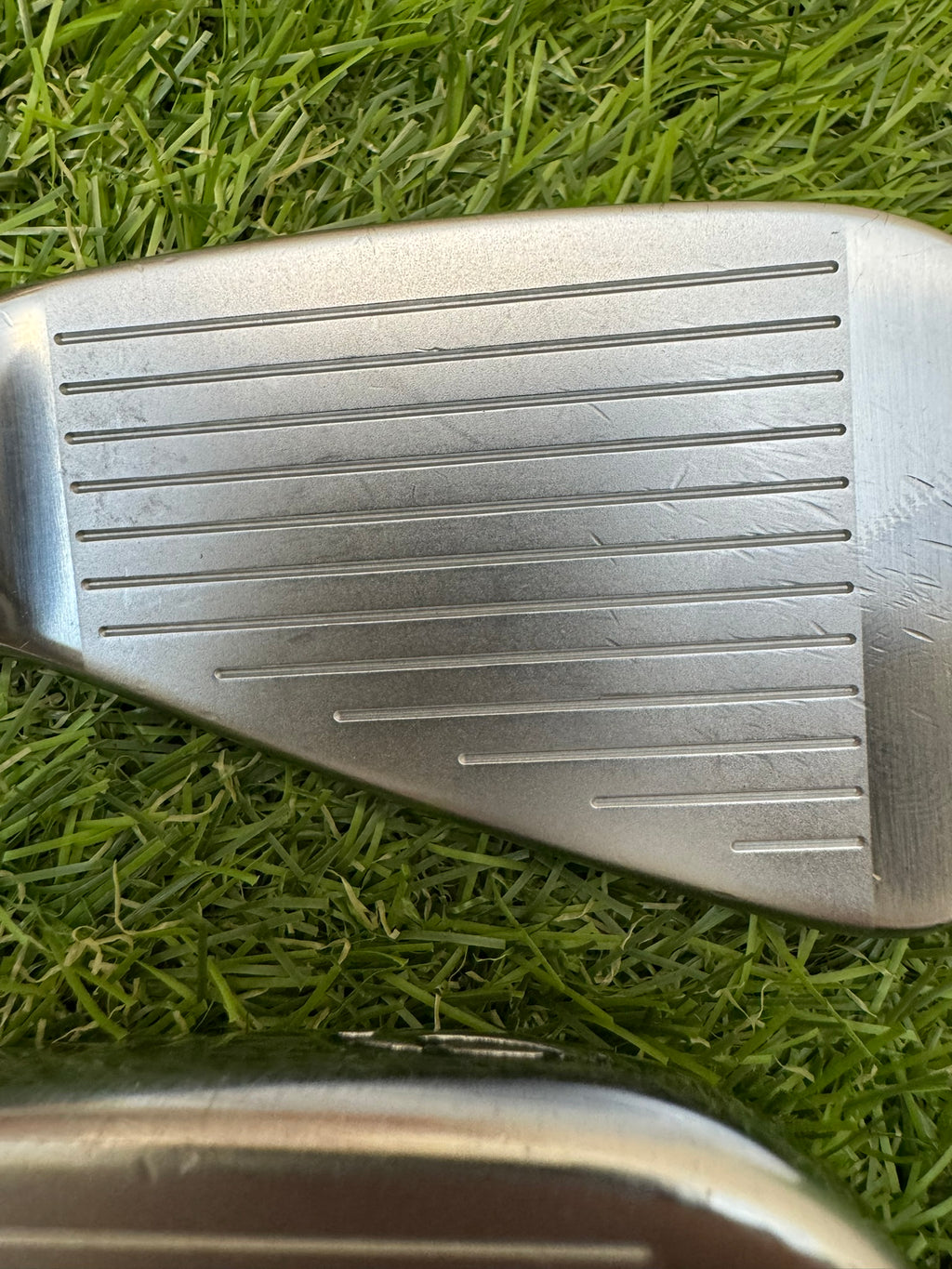 Titleist 714 AP2 Forged 5-PW – NS Pro 950GH Stiff Iron Set