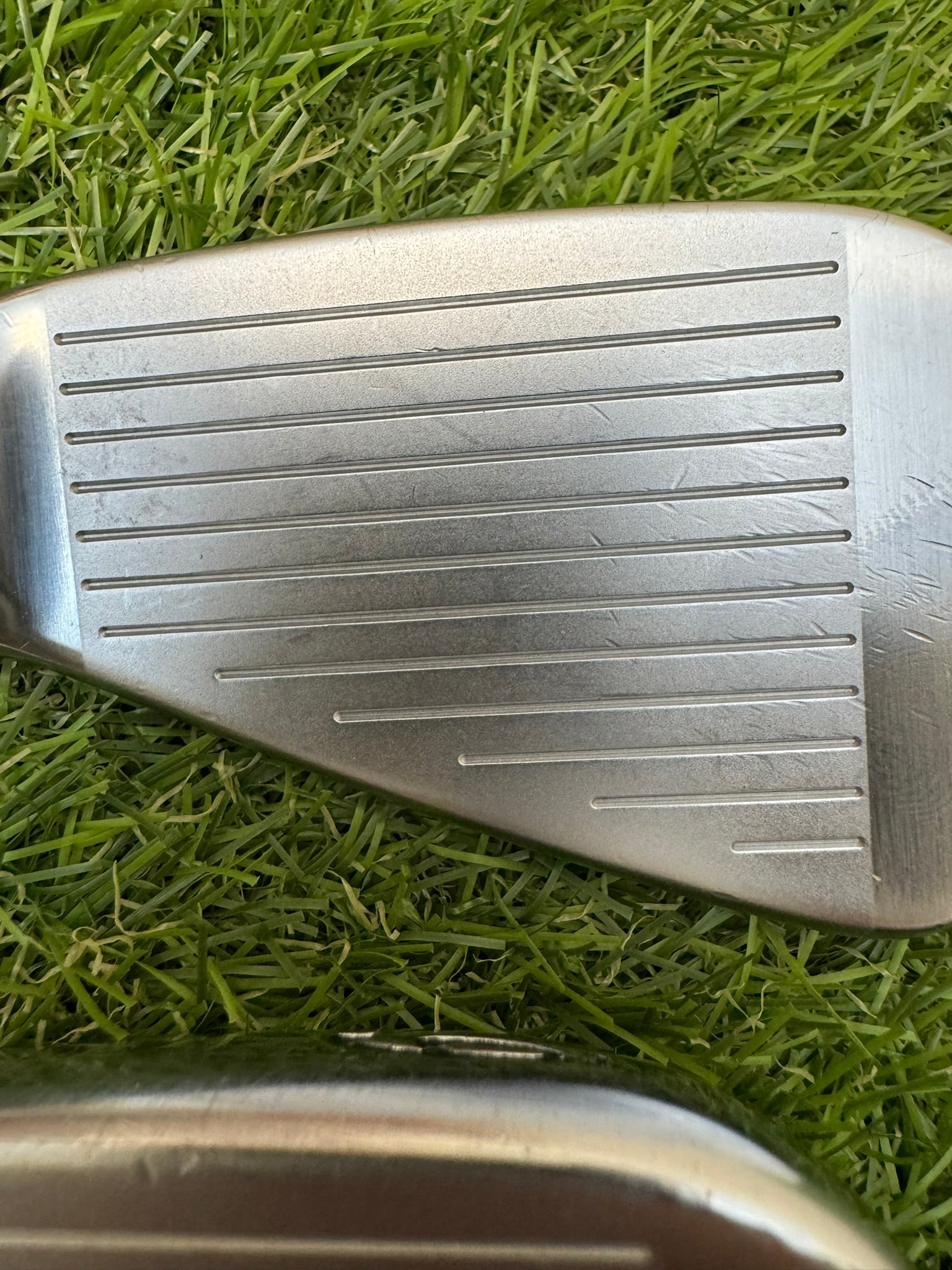Titleist 714 AP2 Forged 5-PW – NS Pro 950GH Stiff Iron Set