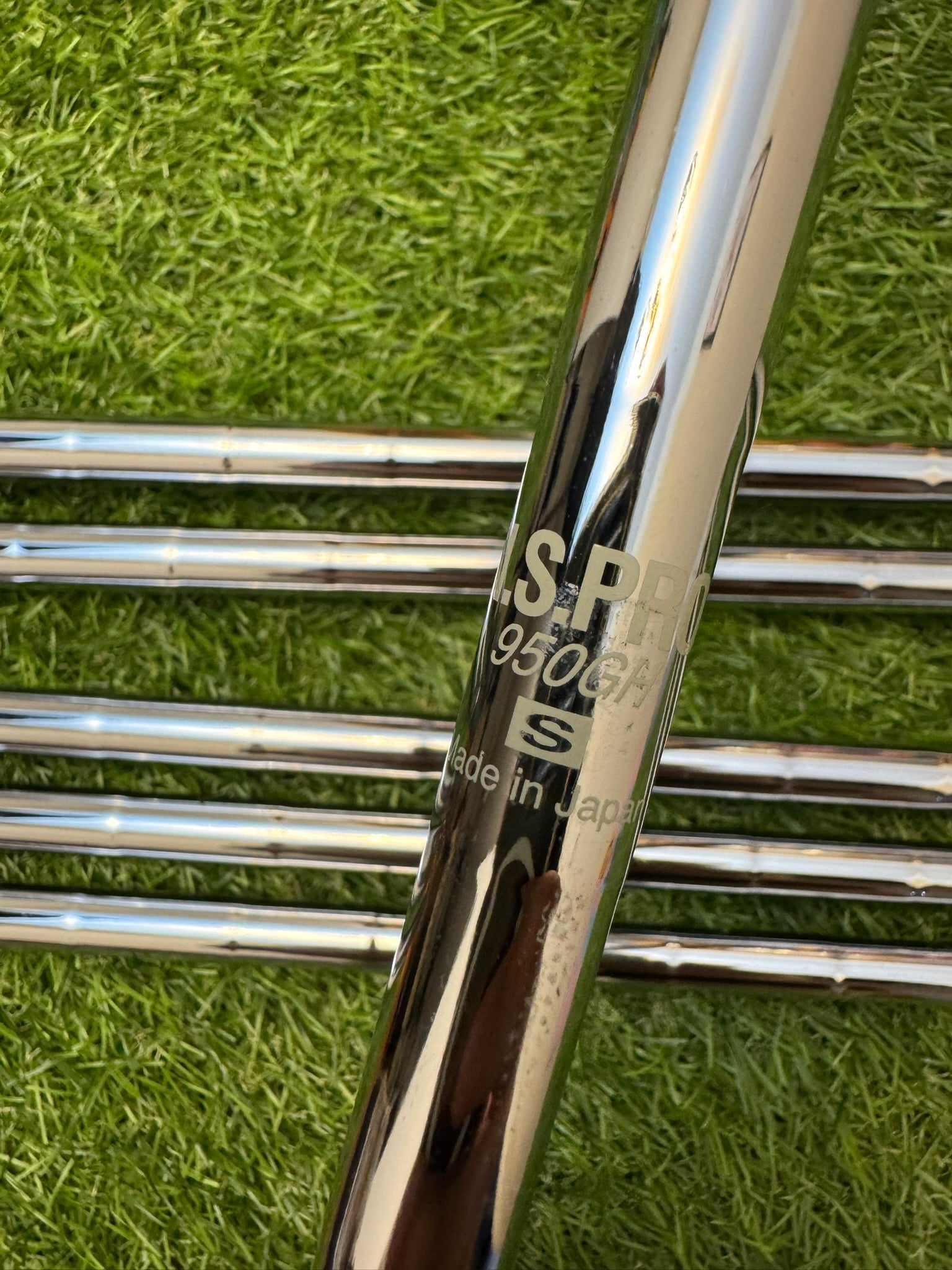Titleist 714 AP2 Forged 5-PW – NS Pro 950GH Stiff Iron Set