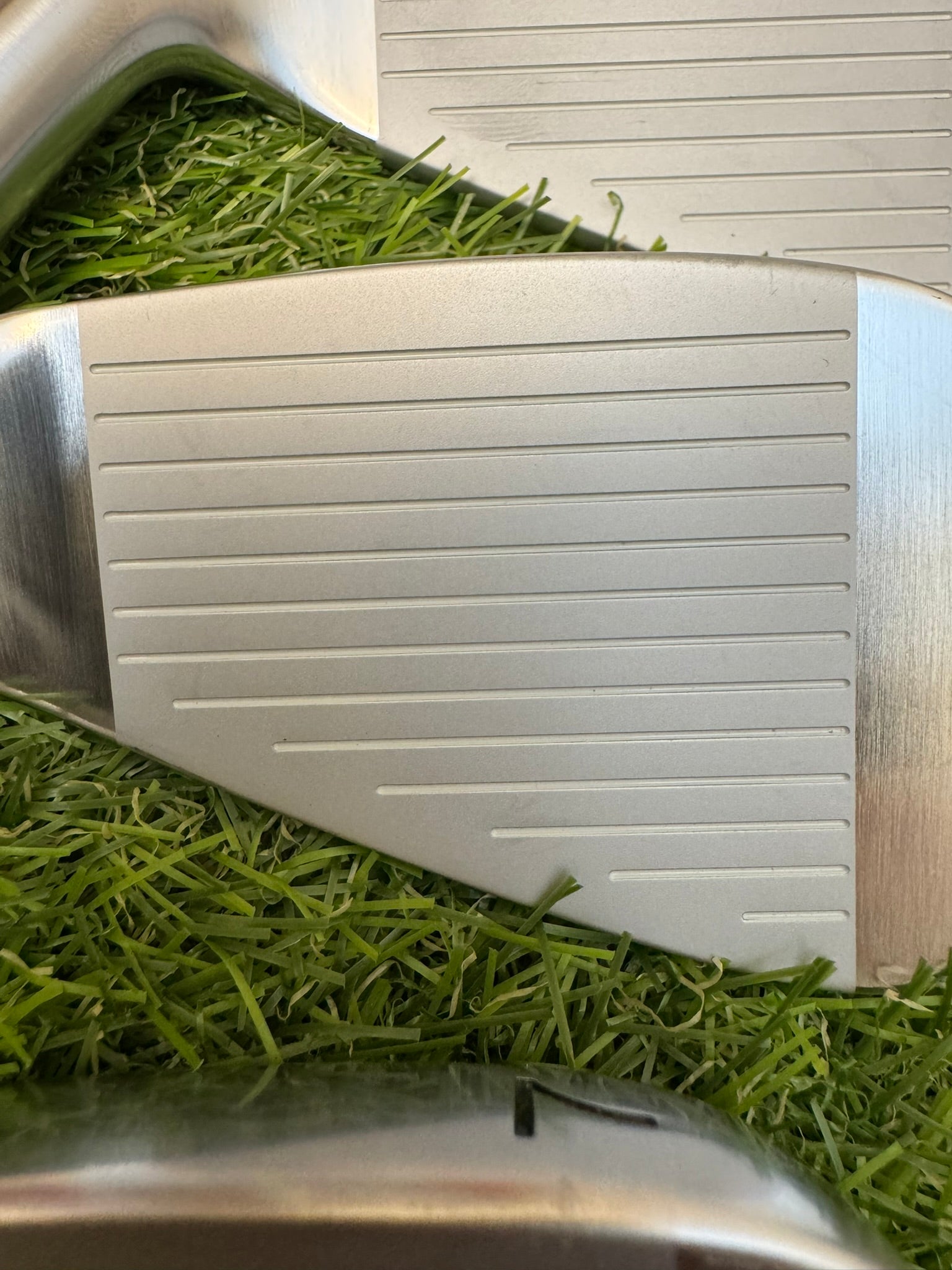MacGregor Stourney 4-PW – KBS Tour Lite 95 Regular Iron Set