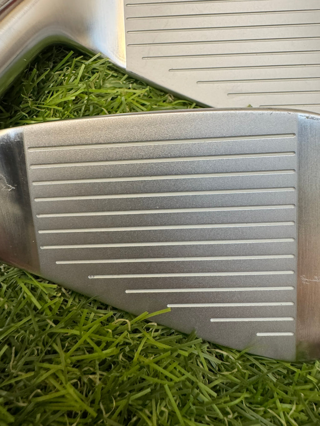MacGregor Stourney 4-PW – KBS Tour Lite 95 Regular Iron Set