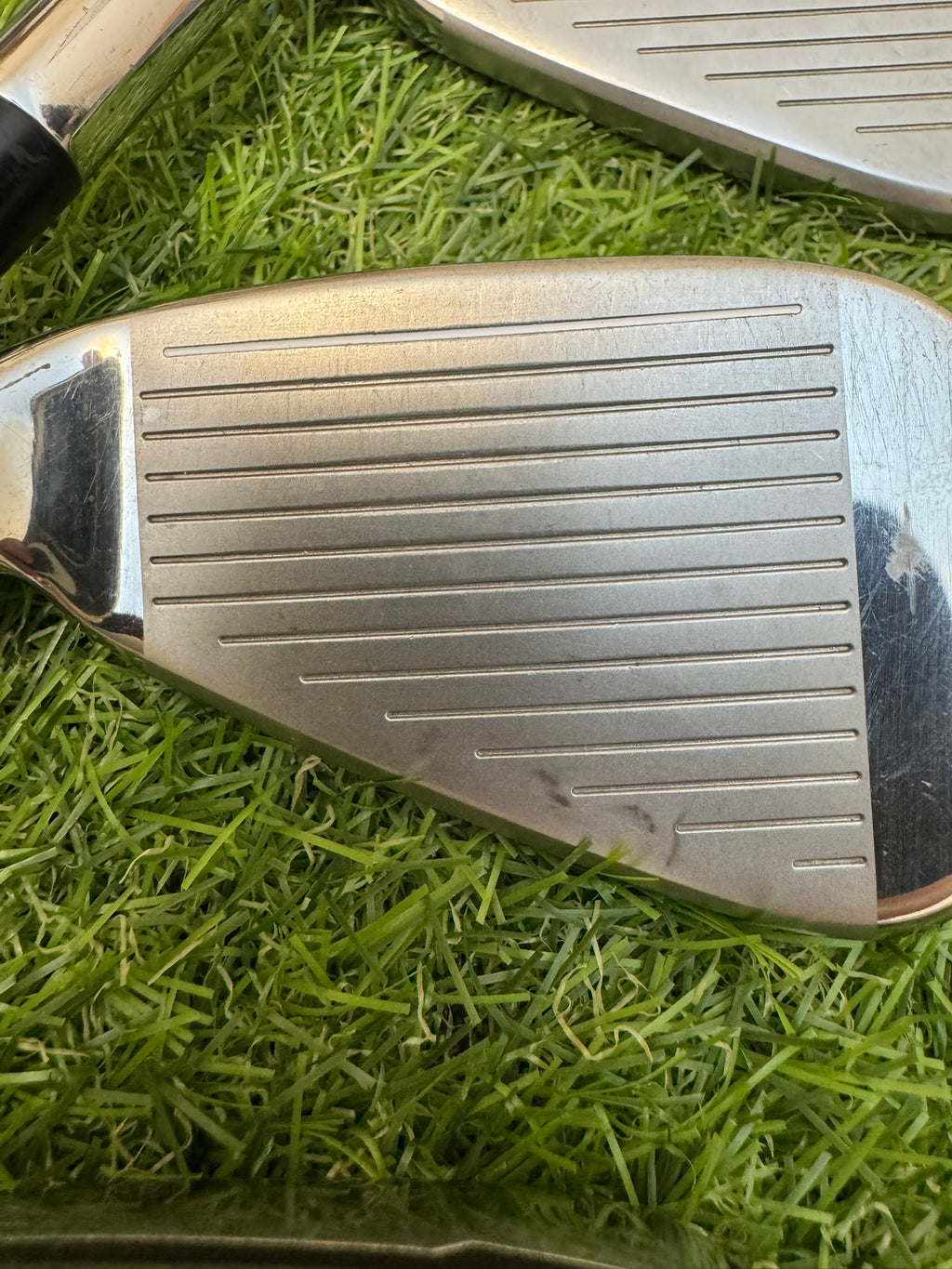TaylorMade M2 5-PW – REAX Steel with FST High Launch 88 Stiff Iron Set