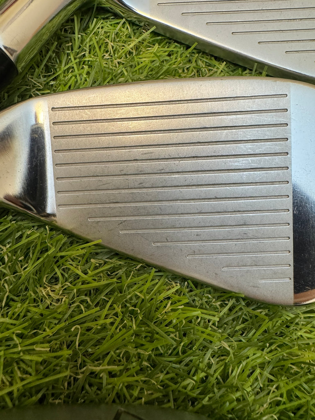 TaylorMade R11 5-SW – NS Pro 950GH Stiff Iron Set