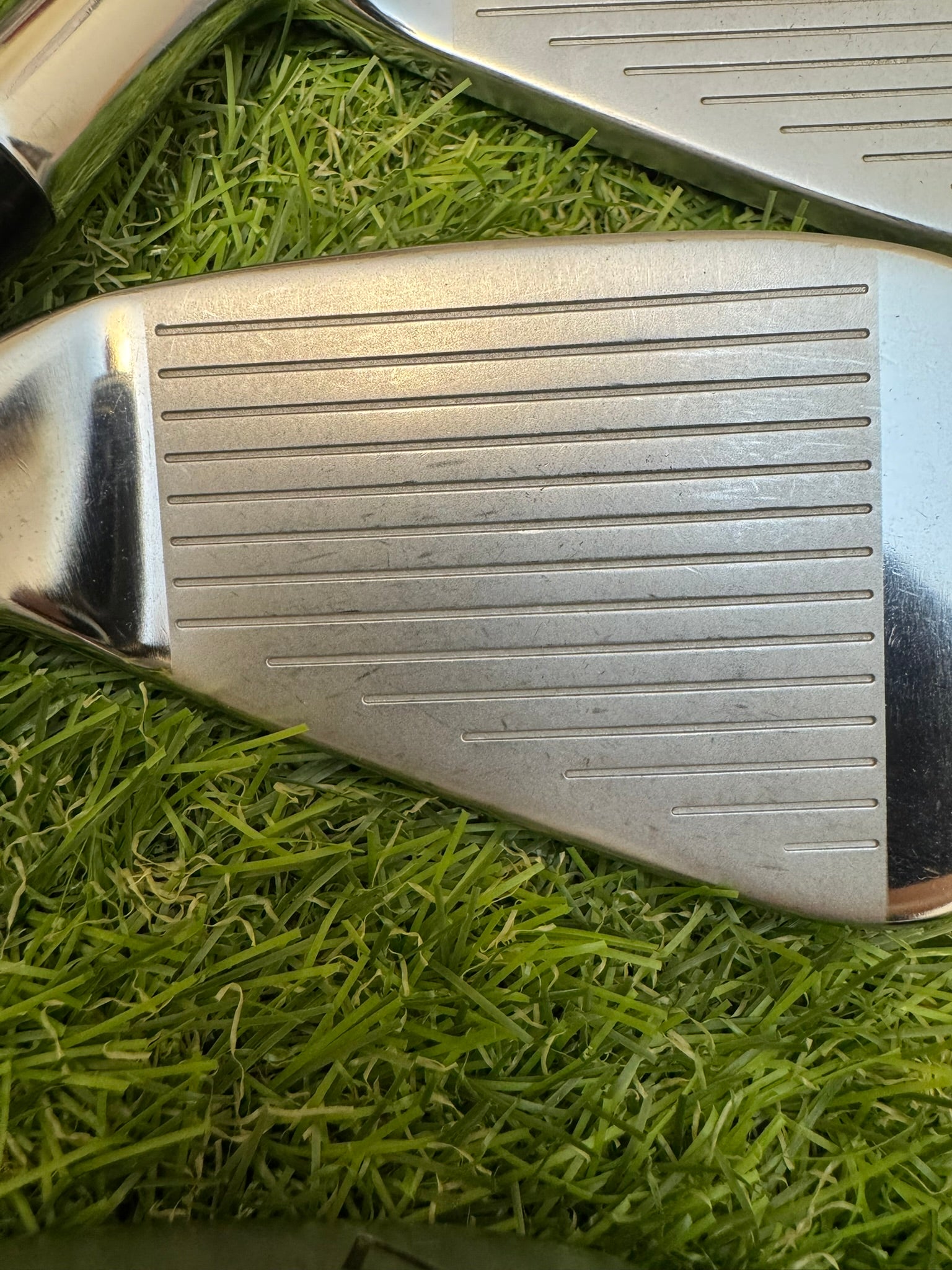 TaylorMade R11 5-SW – NS Pro 950GH Stiff Iron Set