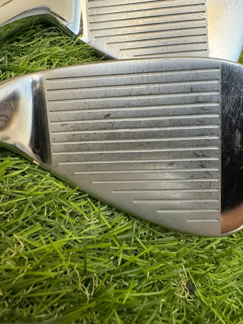 TaylorMade R11 5-SW – NS Pro 950GH Stiff Iron Set