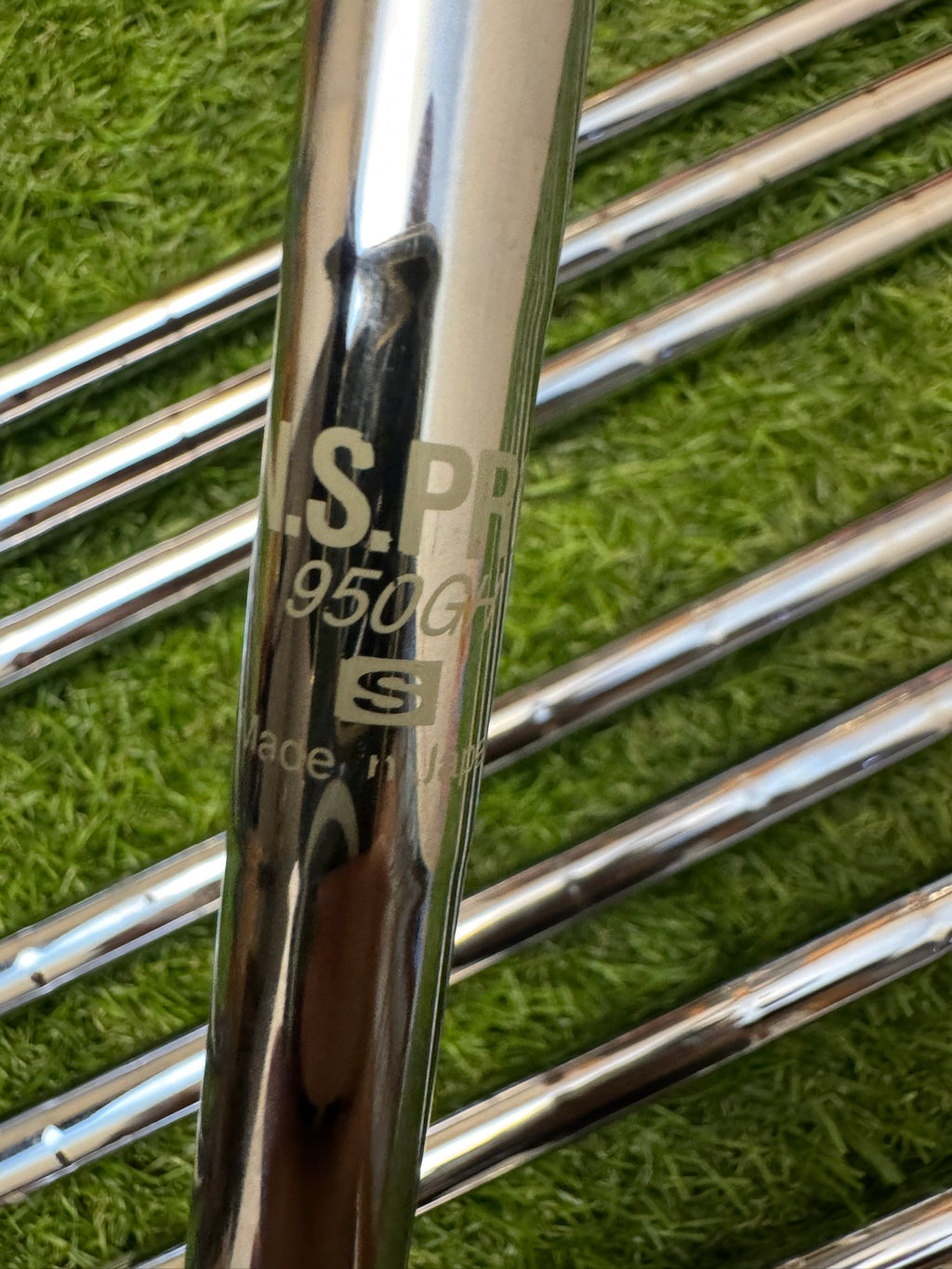 TaylorMade R11 5-SW – NS Pro 950GH Stiff Iron Set