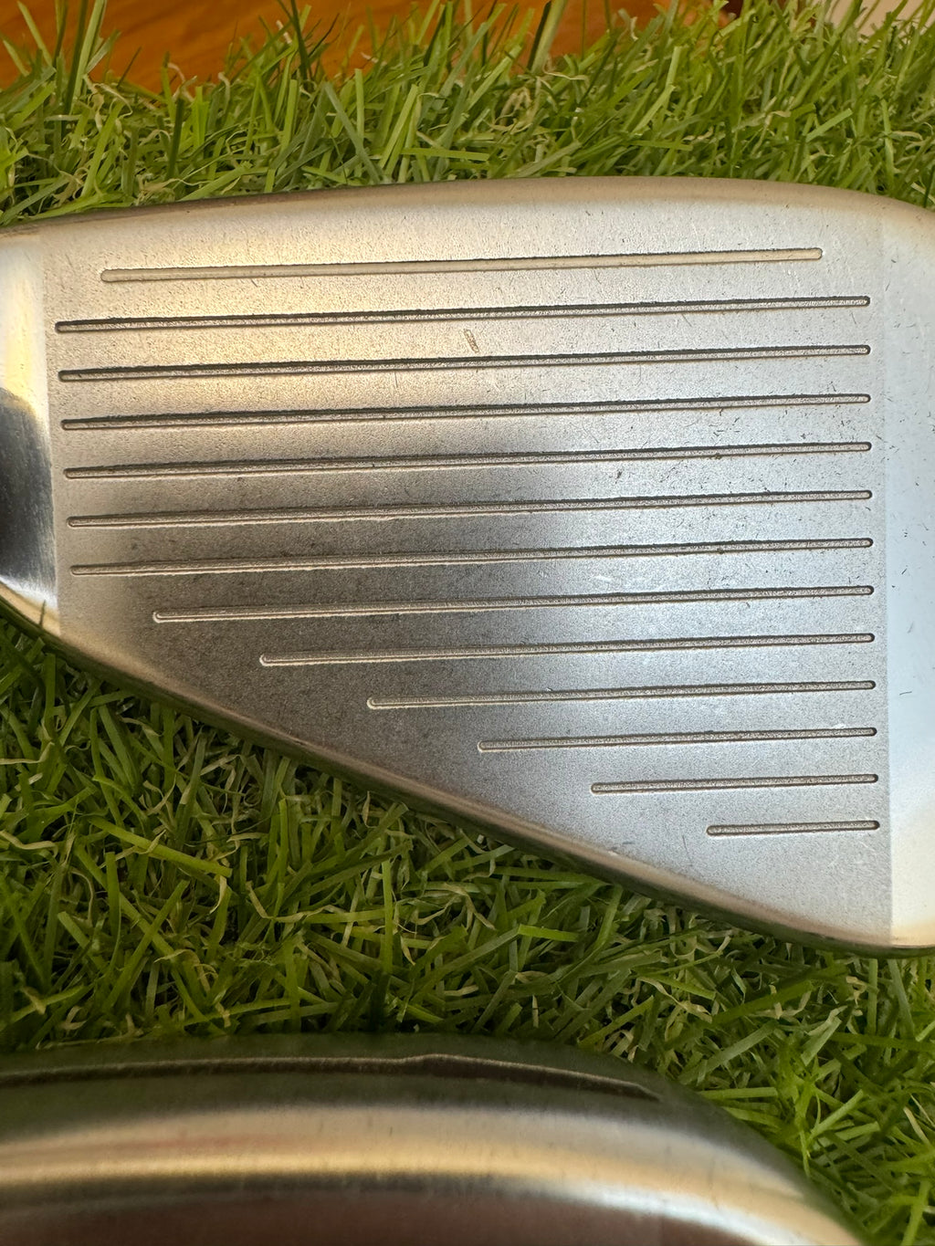 TaylorMade M2 5-SW – TaylorMade REAX Japan-Spec 90 Stiff Iron Set