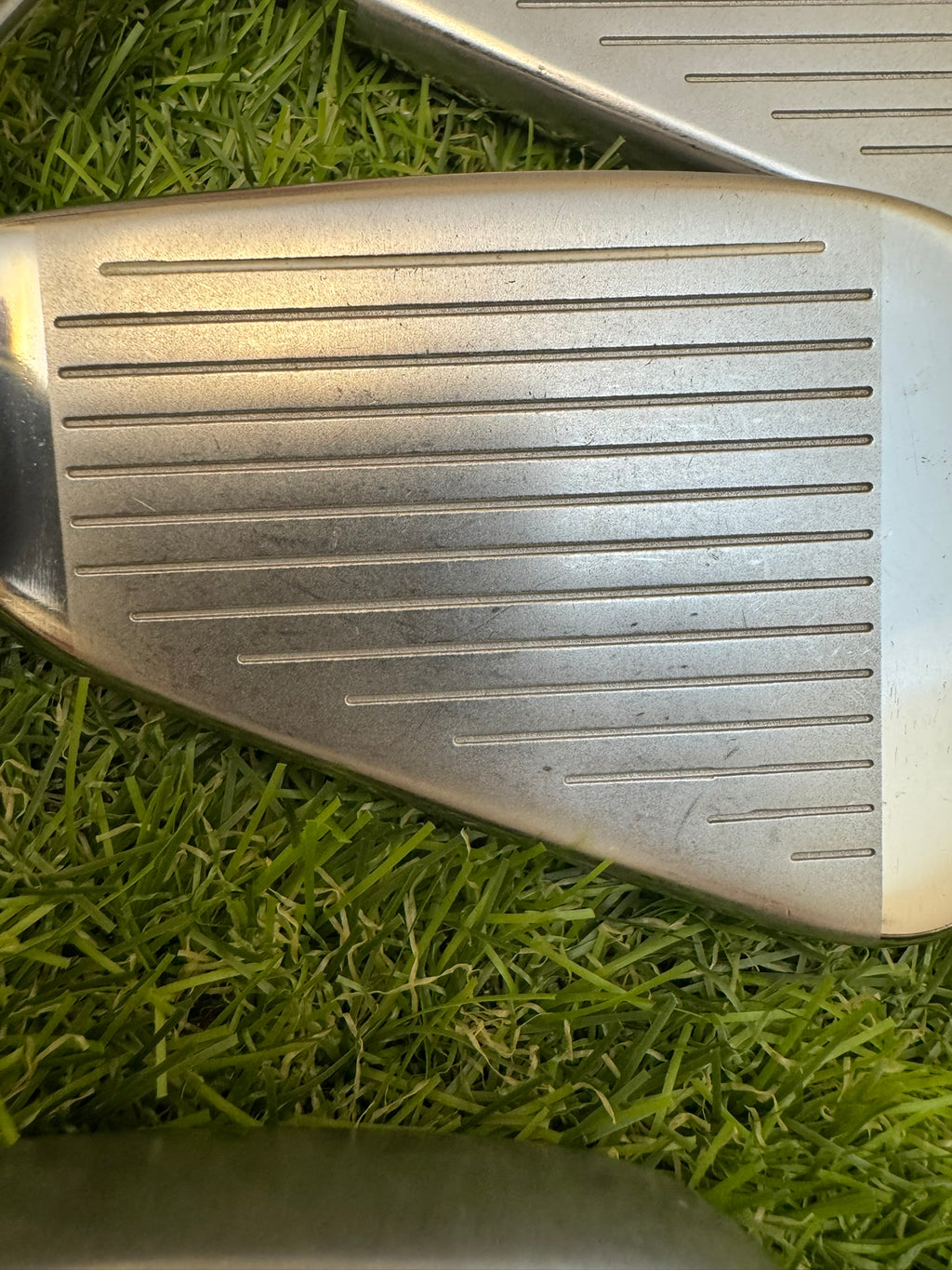 TaylorMade M2 5-SW – TaylorMade REAX Japan-Spec 90 Stiff Iron Set