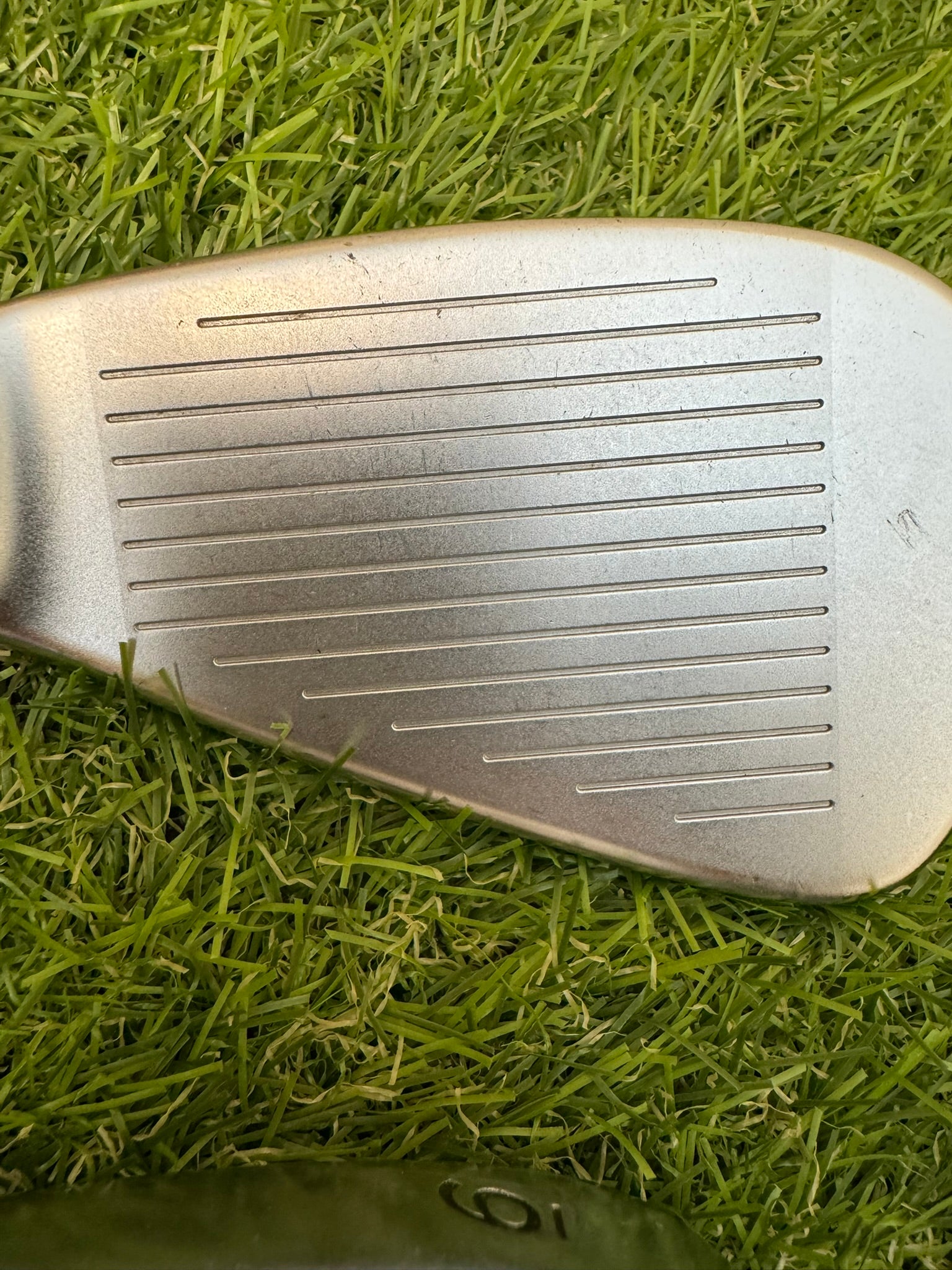 TaylorMade R9 Max 5-PW – Dynamic Gold S200 Stiff Iron Set