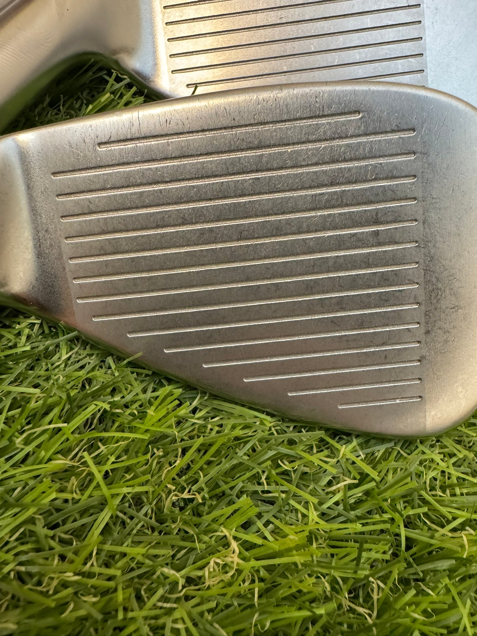 TaylorMade R9 Max 5-PW – Dynamic Gold S200 Stiff Iron Set