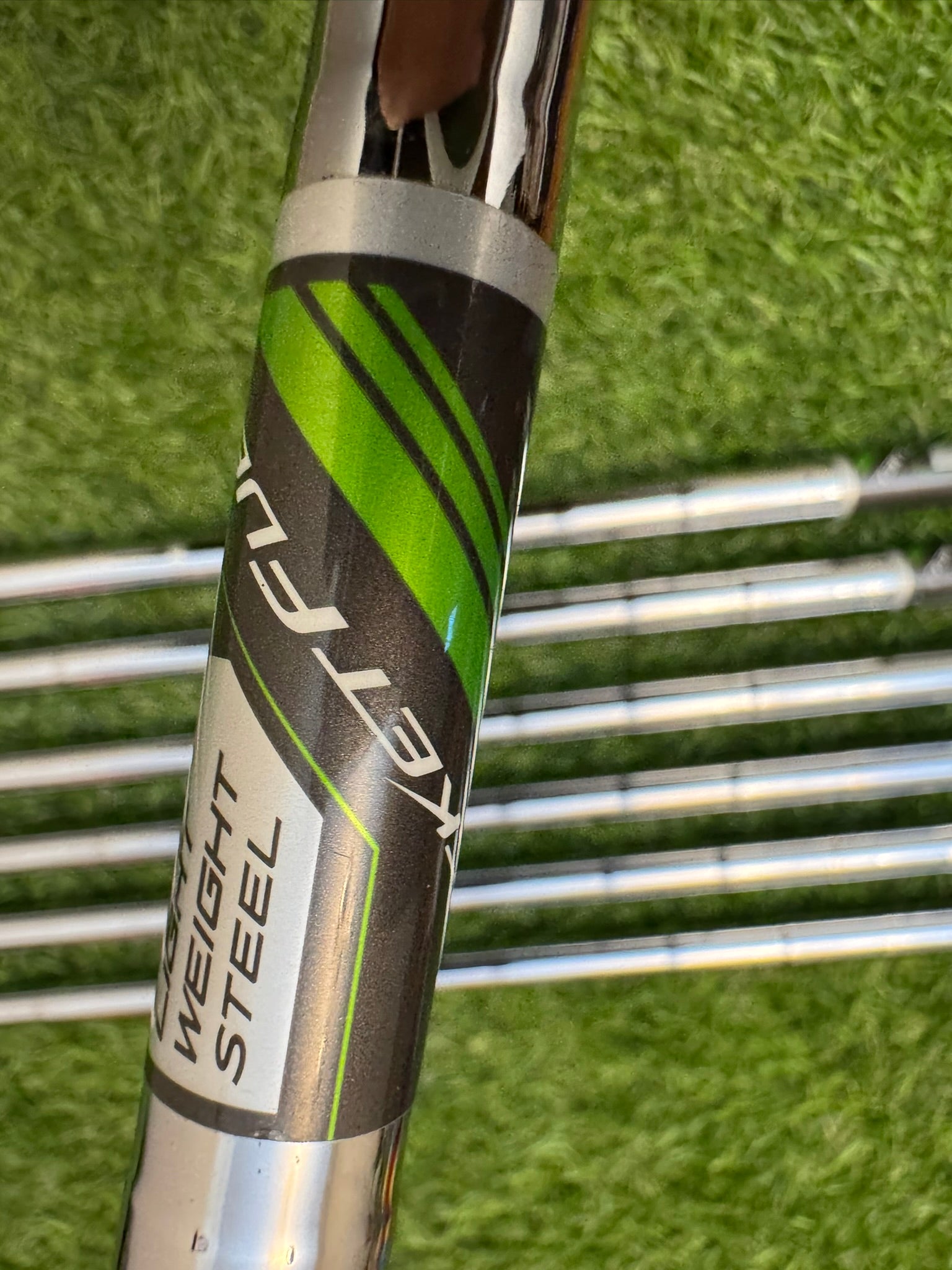 TaylorMade Rocketbladez Green 5-SW – Rocketfuel Lightweight Steel Stiff Iron Set