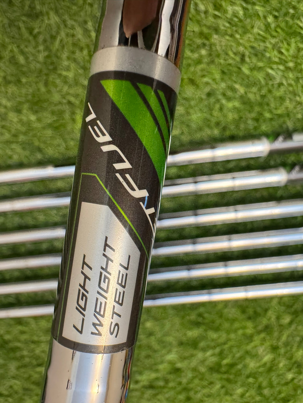 TaylorMade Rocketbladez Green 5-SW – Rocketfuel Lightweight Steel Stiff Iron Set