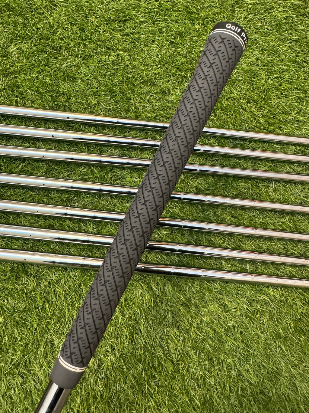 TaylorMade Burner 5-AW – NS Pro 950GH Stiff Iron Set