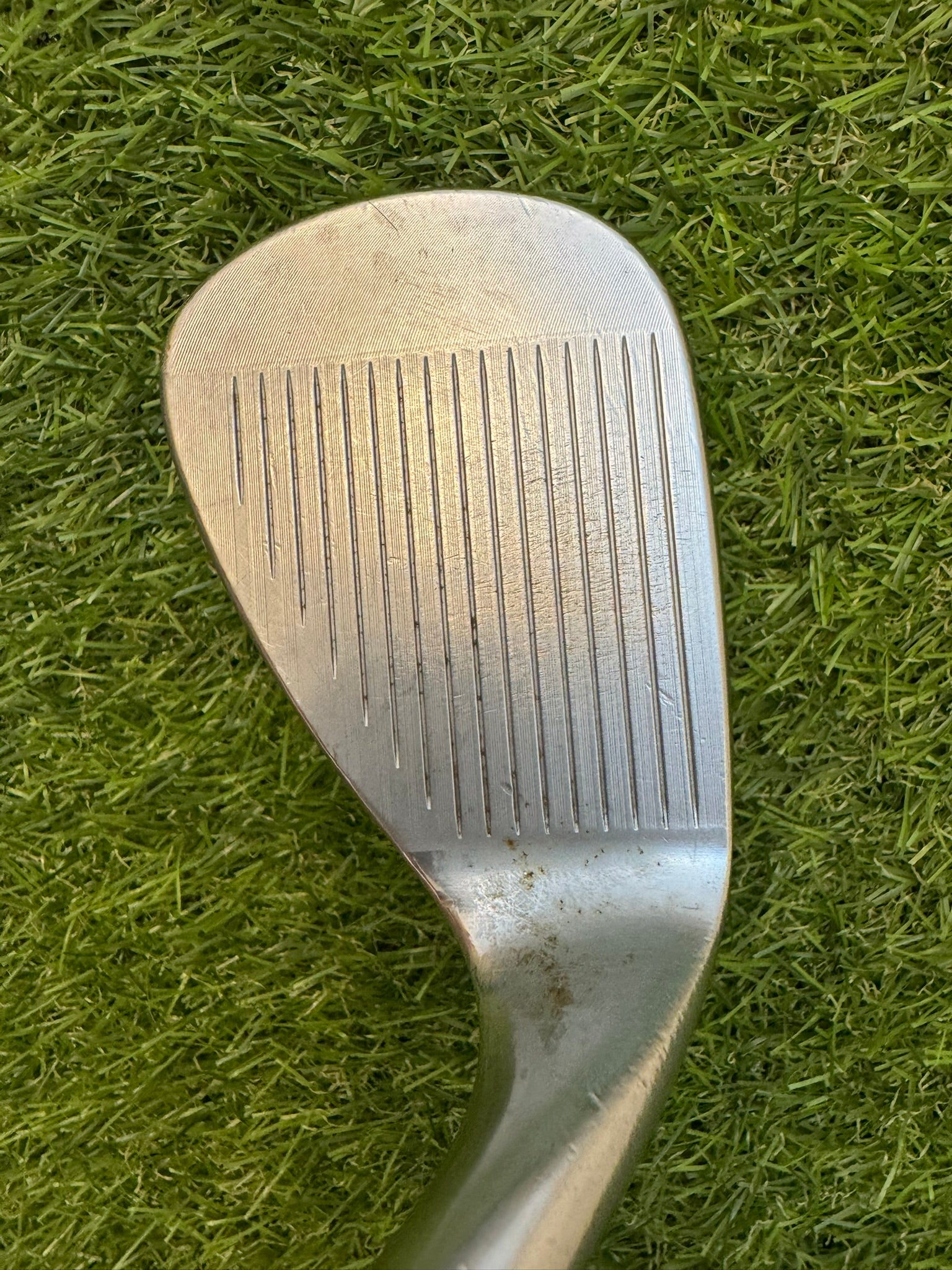 Titleist Vokey SM8 F Grind Wedge 50° 12° Bounce