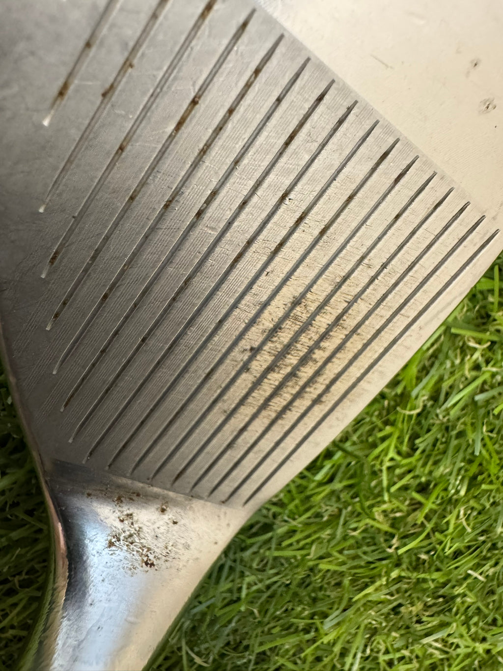 Titleist Vokey SM6 F Grind Wedge 52° 8° Bounce