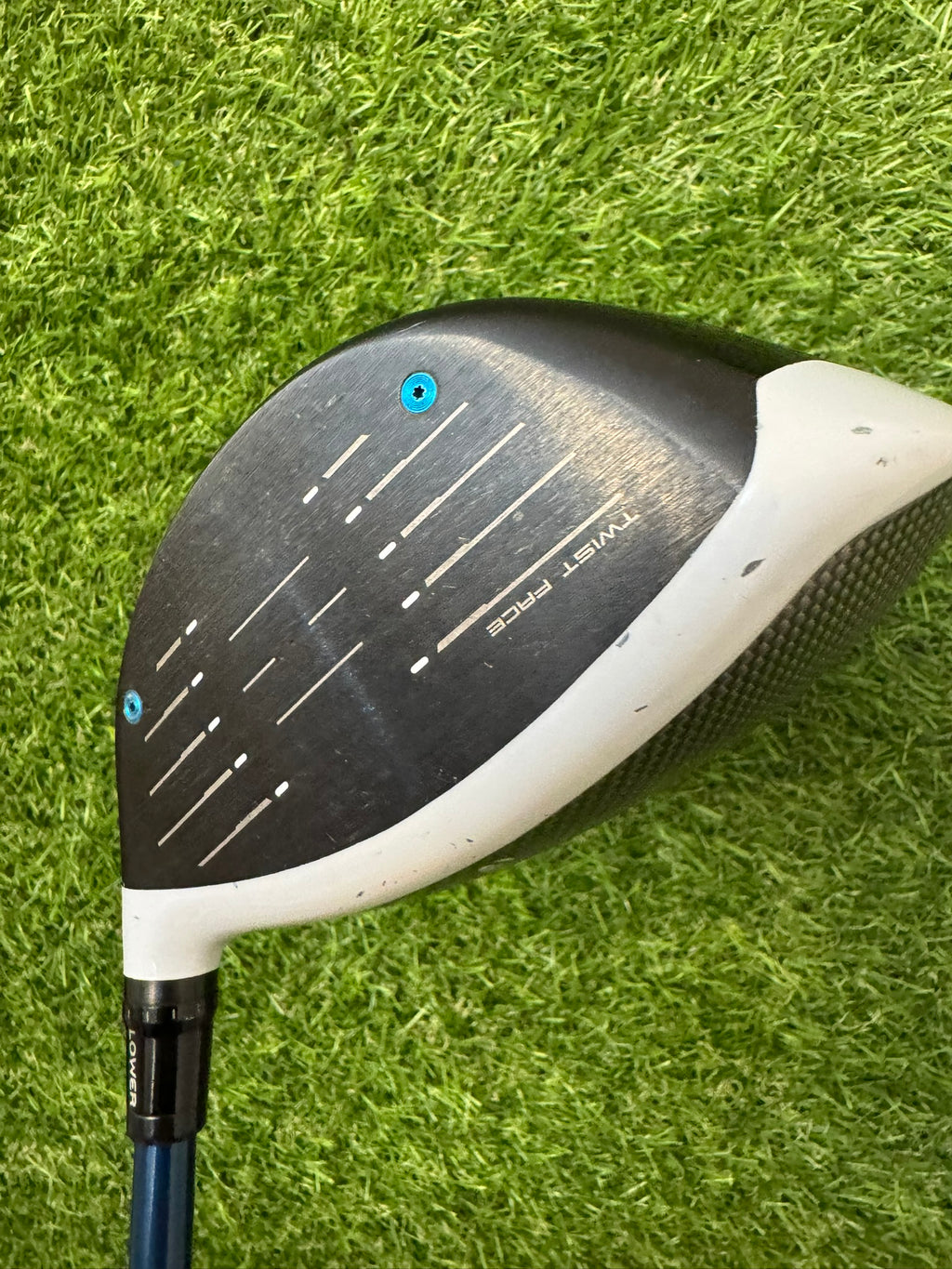 TaylorMade SIM Max D Driver 10.5° – Tensei White TM 50 Stiff Shaft