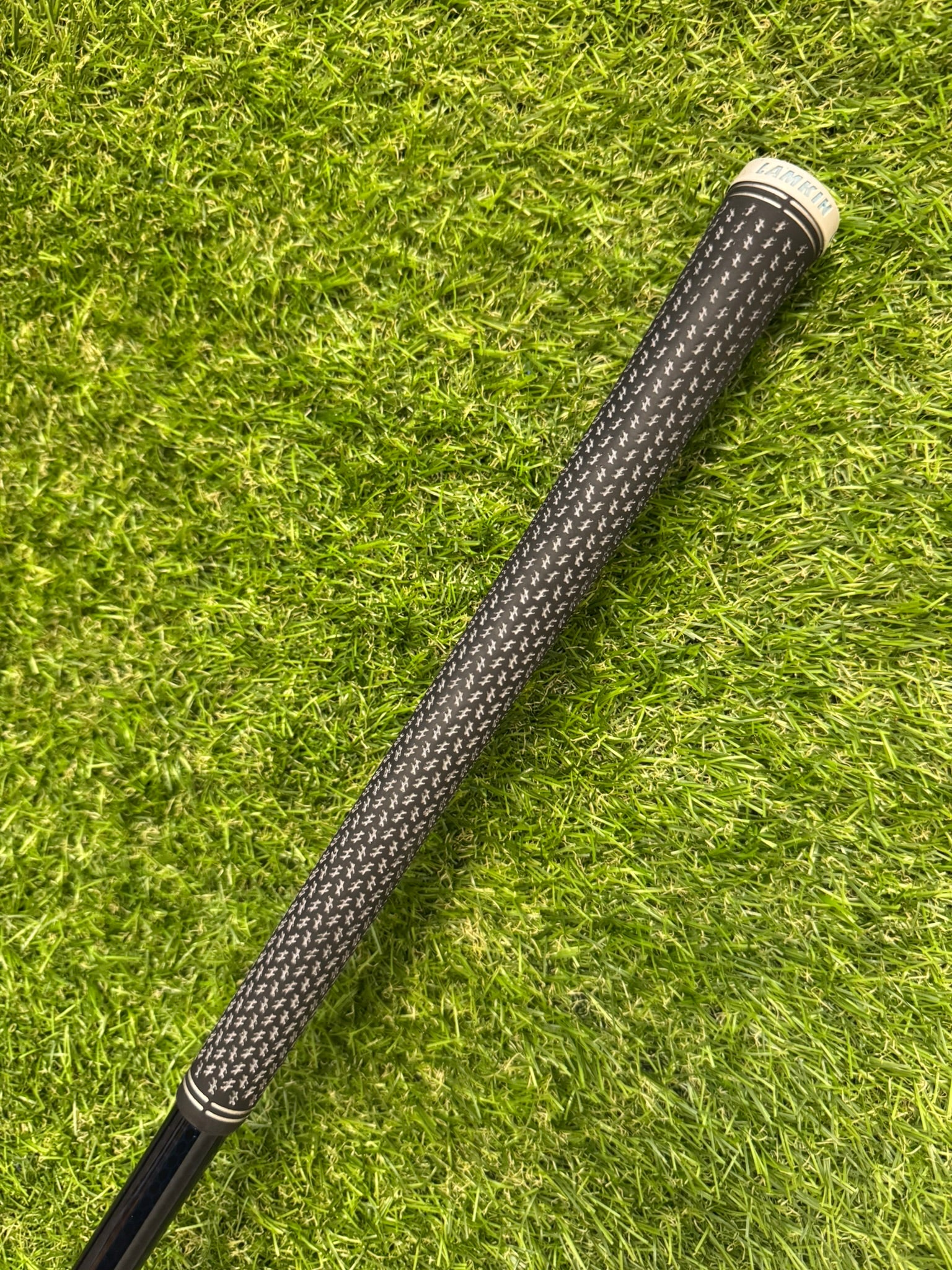 TaylorMade SIM Max D Driver 10.5° – Tensei White TM 50 Stiff Shaft