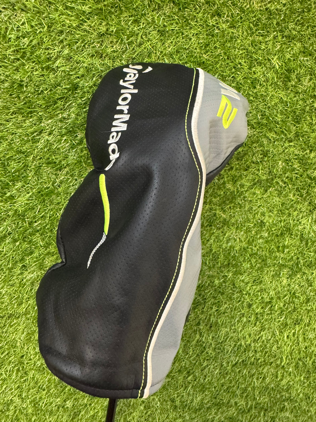 Taylormade M2 D-Type Driver 10.5° – Mitsubishi KuroKage 60 Stiff Shaft