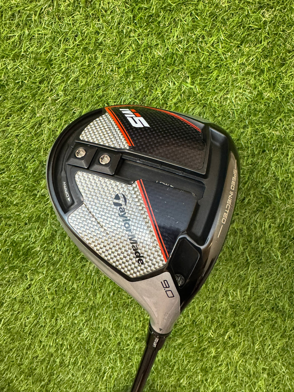 Taylormade M5 Driver 9° – Tour AD MJ-7s Stiff Shaft