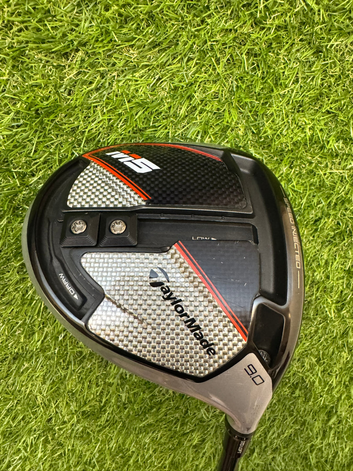 Taylormade M5 Driver 9° – Tour AD MJ-7s Stiff Shaft