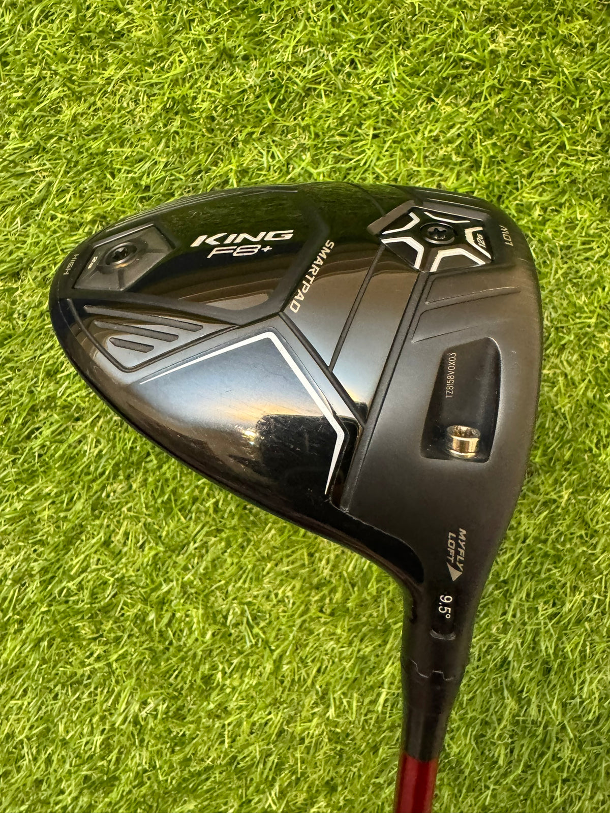 Cobra King F8+ Driver 9.5° – Tour AD J15-11w Stiff Shaft