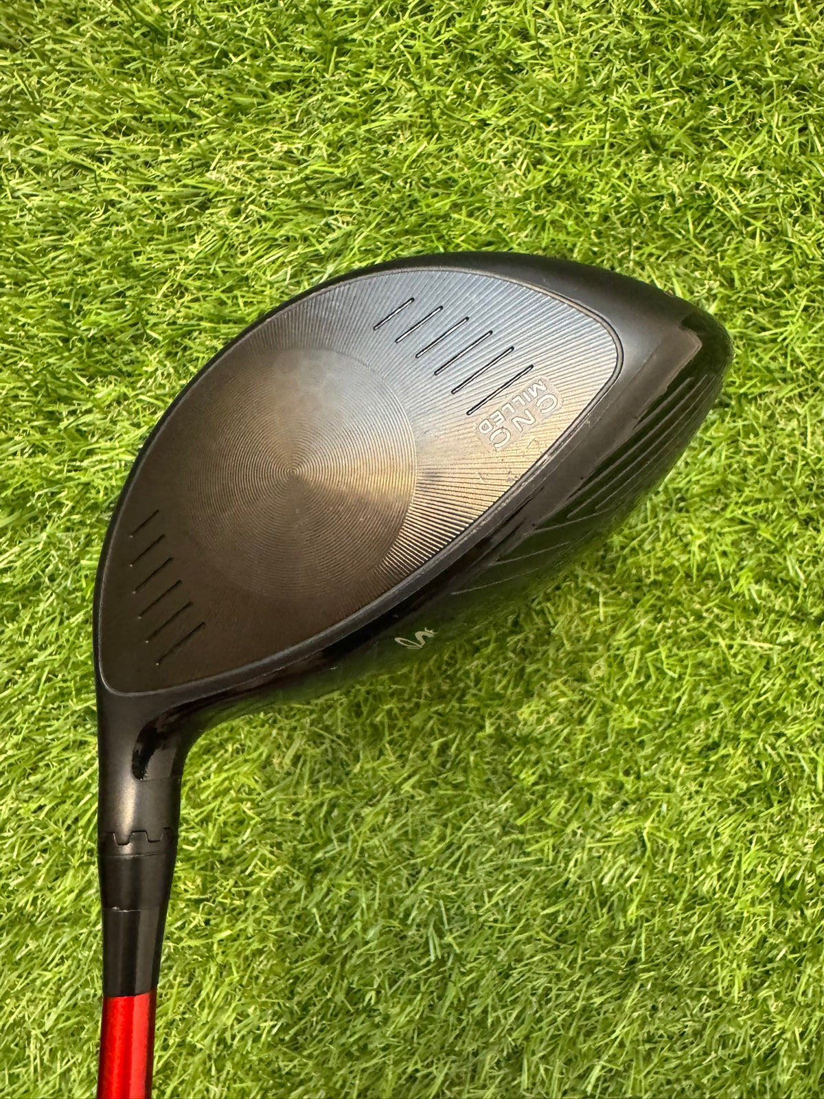 Cobra King F8+ Driver 9.5° – Tour AD J15-11w Stiff Shaft