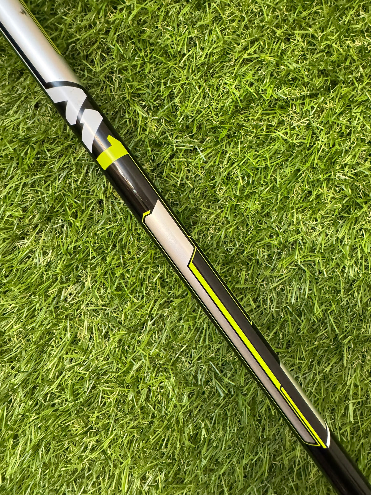 Taylormade M1 460 Driver 9.5° – Mitsubishi Rayon TM1-117 Stiff Shaft