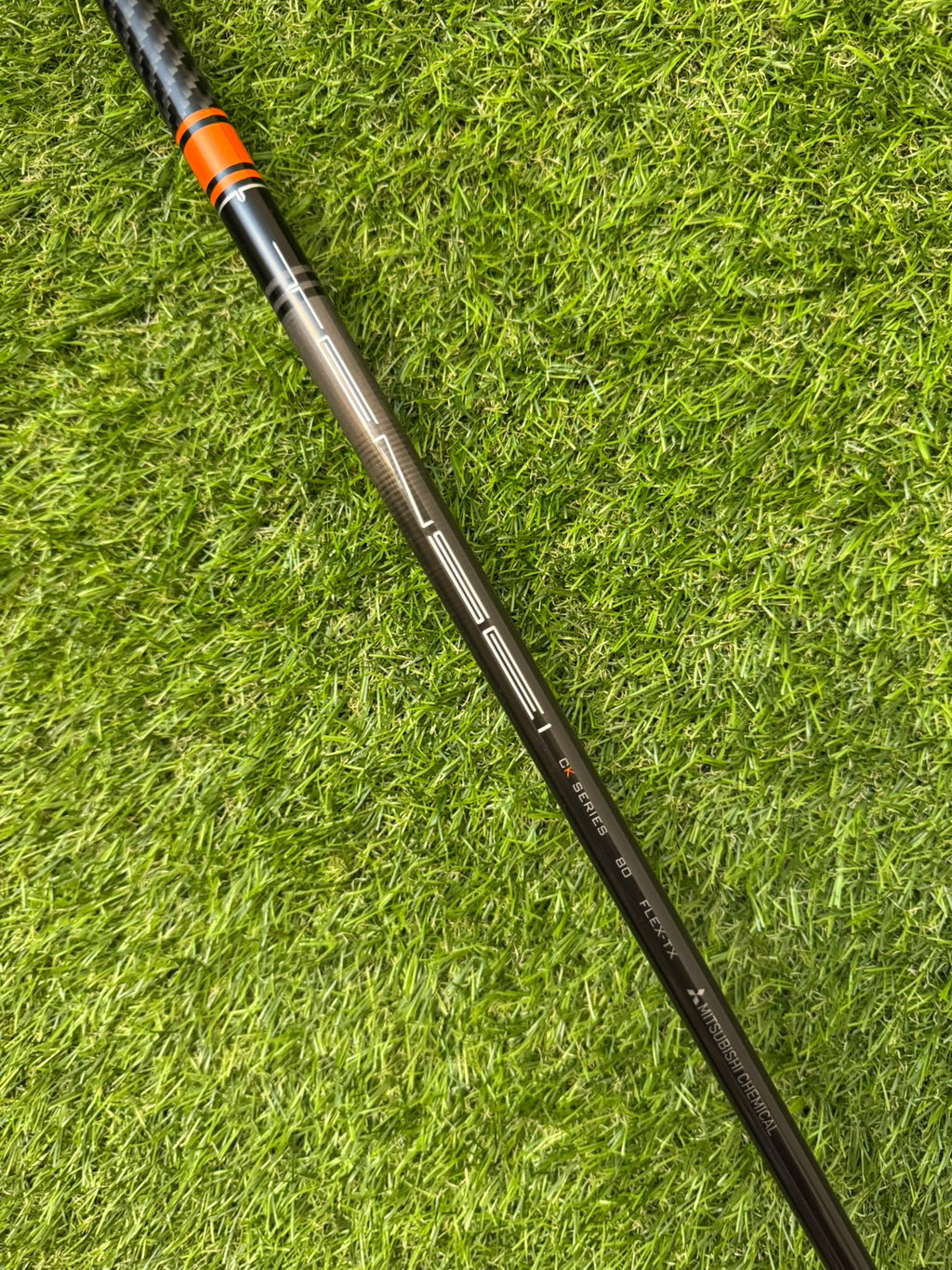 Titleist 915 D2 Driver 8.5° – Mitsubishi Tensei Orange CK 60 TX Shaft