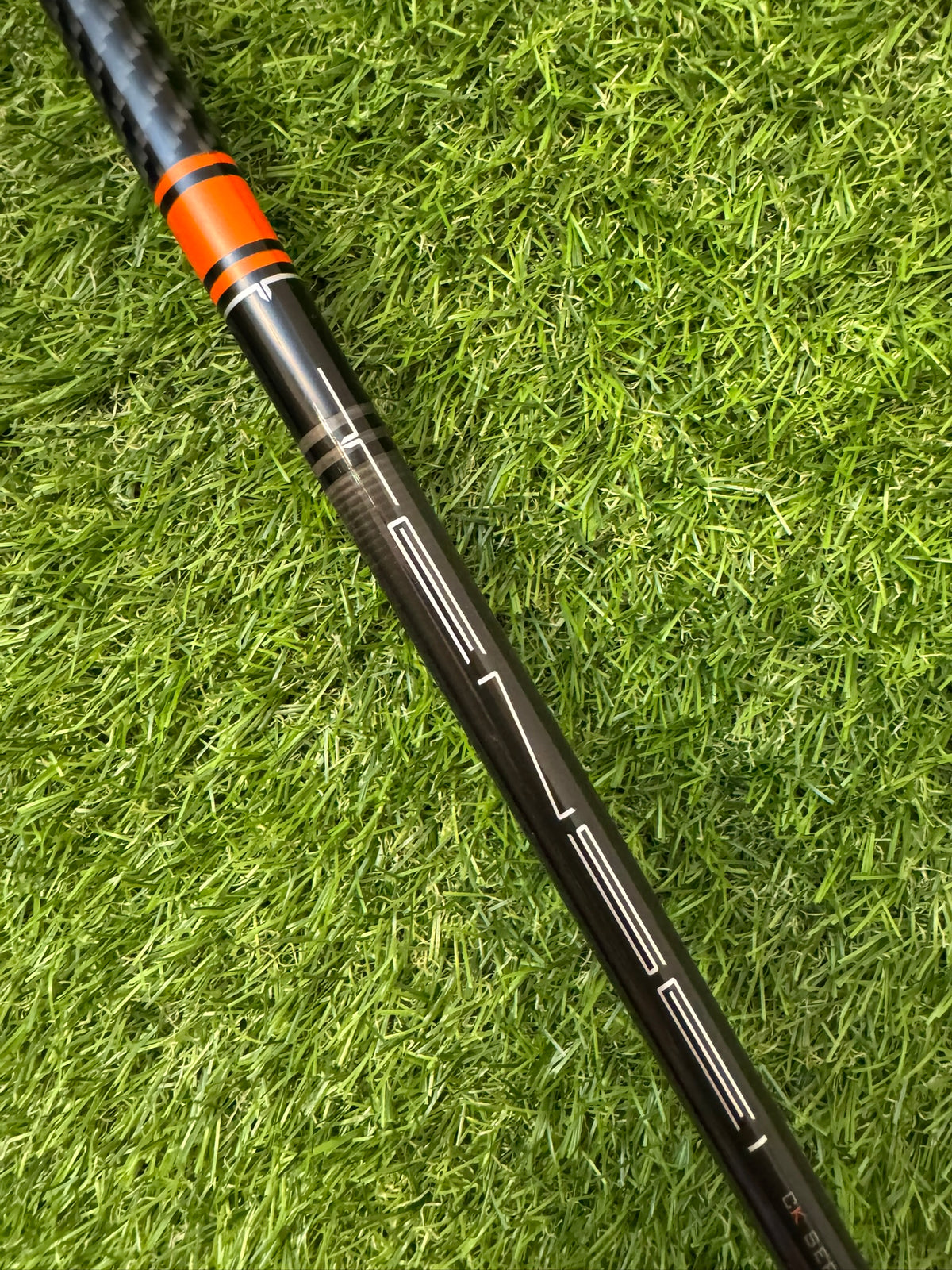 Titleist 915 D2 Driver 8.5° – Mitsubishi Tensei Orange CK 60 TX Shaft