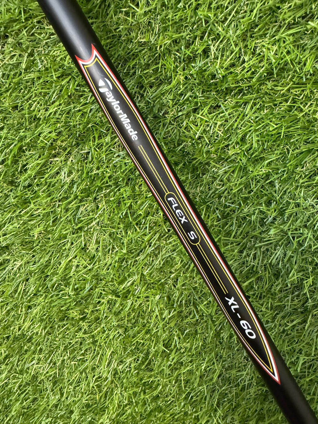 Taylormade R5 XL Mid 4 Hybrid 22° – Taylormade XL 60 Stiff Shaft
