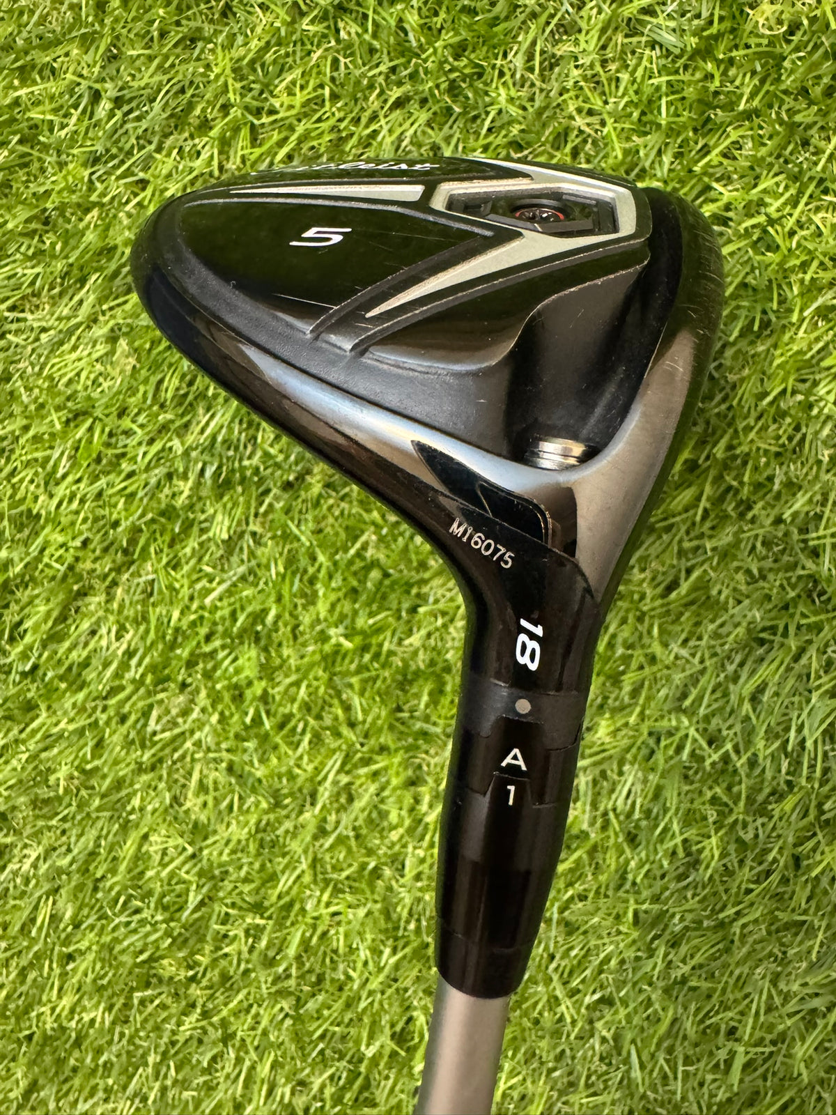 Titleist 915F 5W 18° – Mitsubishi Speedmesh40 Regular Shaft