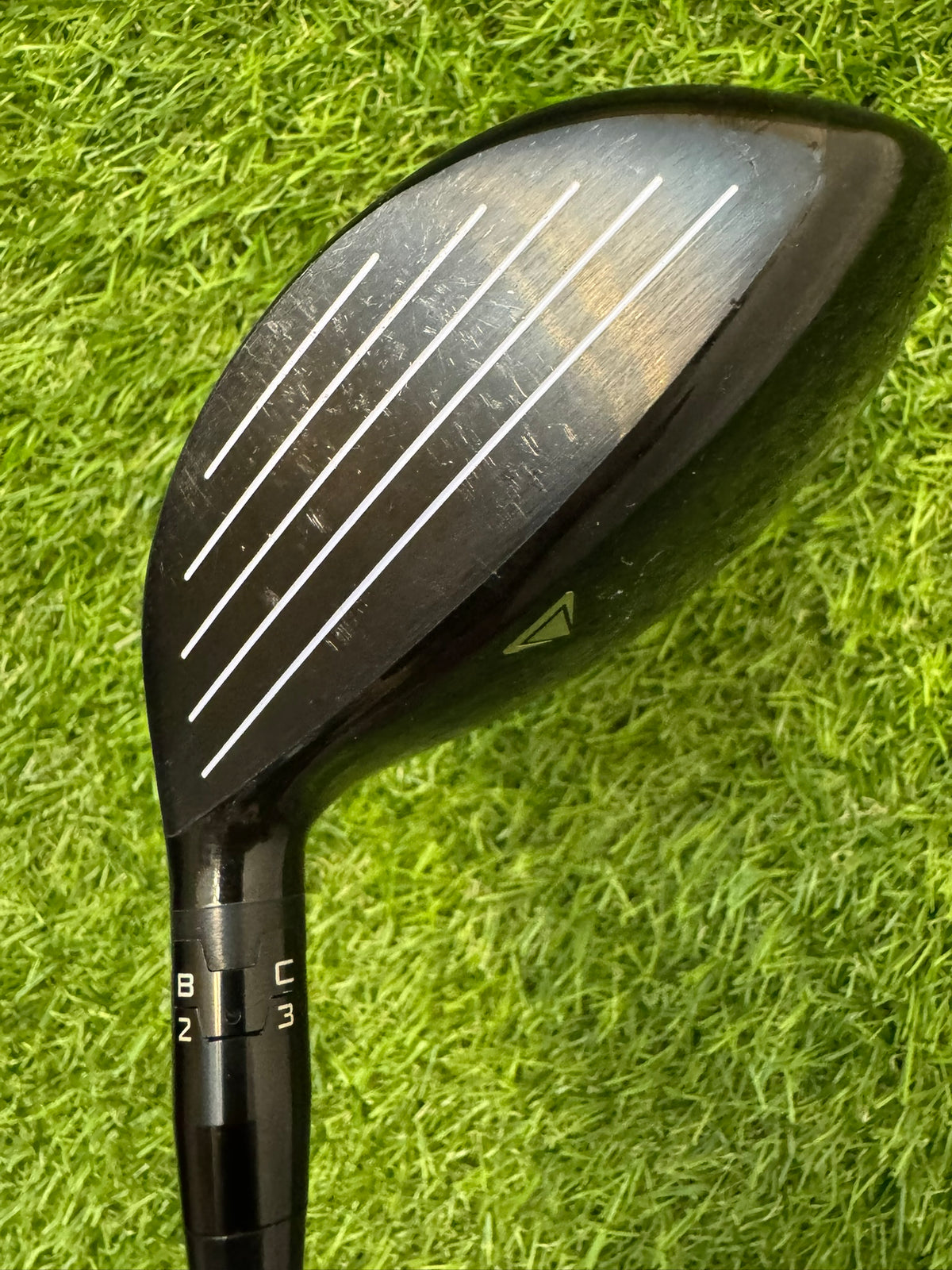 Titleist 915F 5W 18° – Mitsubishi Speedmesh40 Regular Shaft