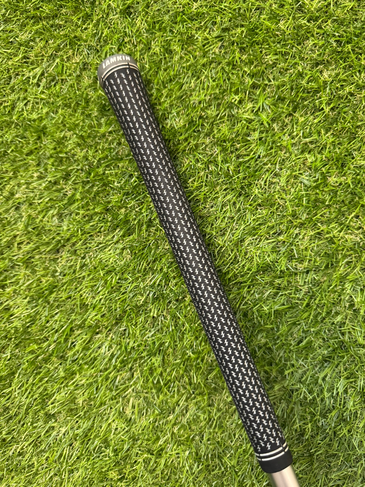 Titleist 915F 5W 18° – Mitsubishi Speedmesh40 Regular Shaft