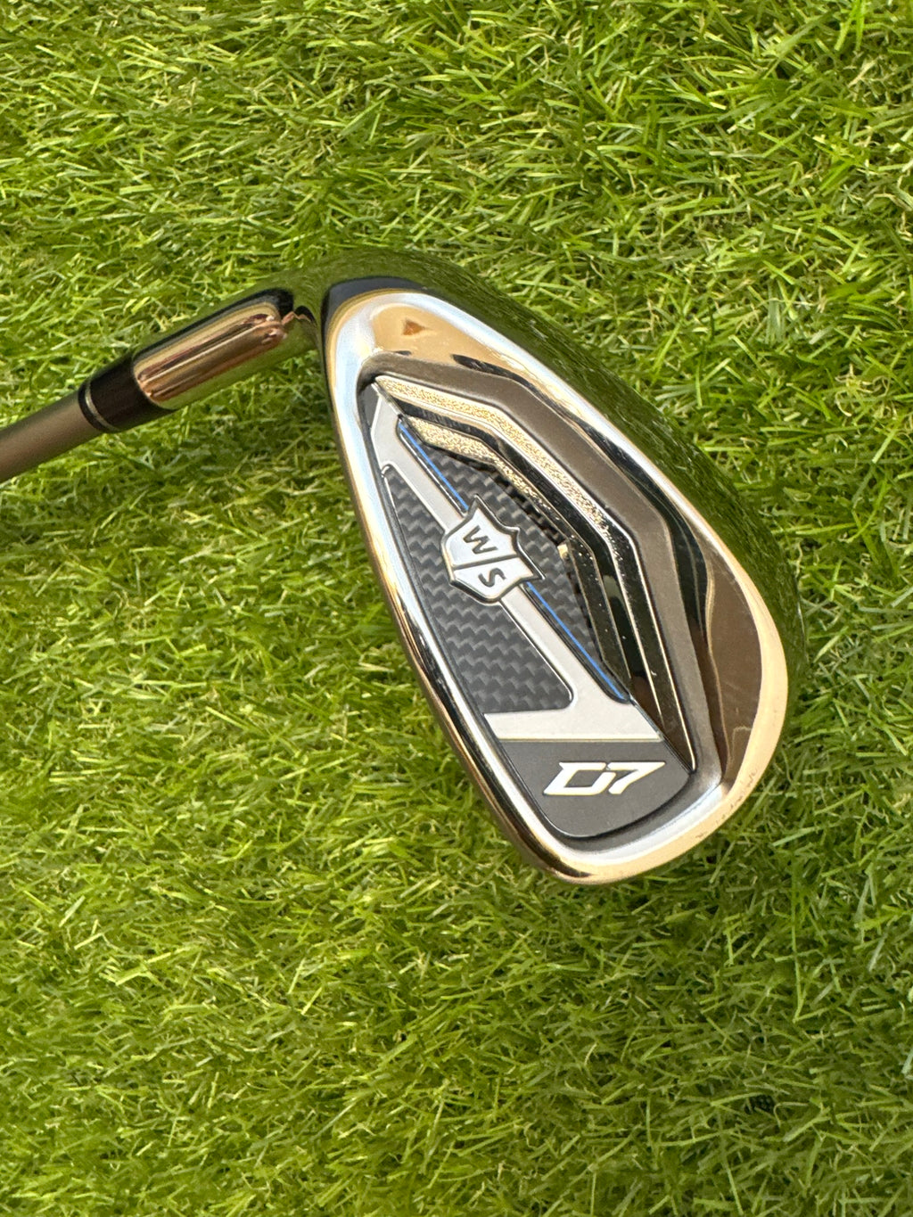 Wilson D7 Gap Wedge 54° – UST Mamiya Recoil 460 Regular Shaft
