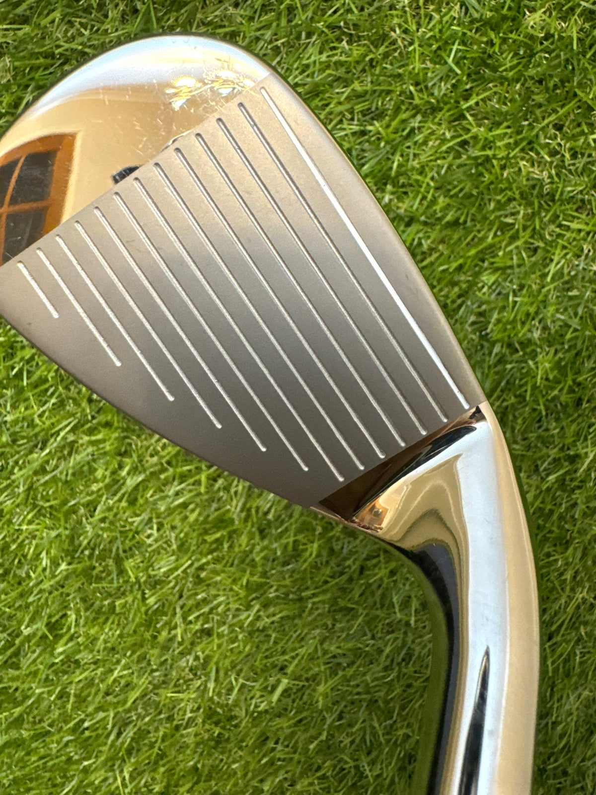 Wilson D7 Gap Wedge 54° – UST Mamiya Recoil 460 Regular Shaft