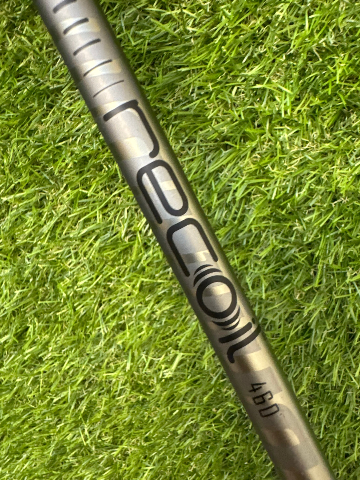 Wilson D7 Gap Wedge 54° – UST Mamiya Recoil 460 Regular Shaft