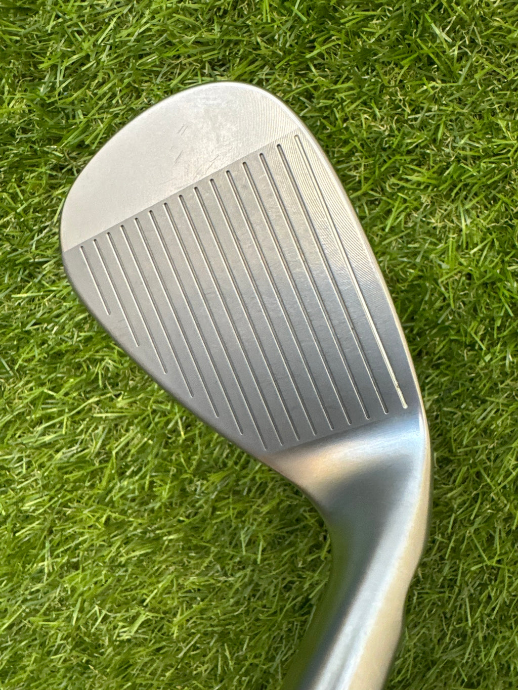 Ping Tour-S Black Dot 54  / 12 54° Wedge – Dynamic Gold S300 Stiff Shaft