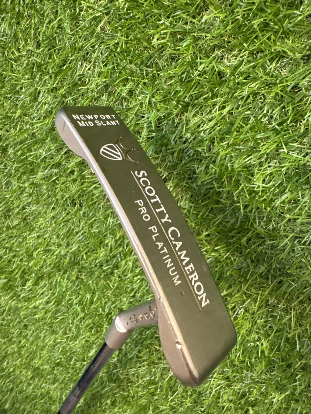 Scotty Cameron Pro Platinum Newport Mid Slant Putter 35”