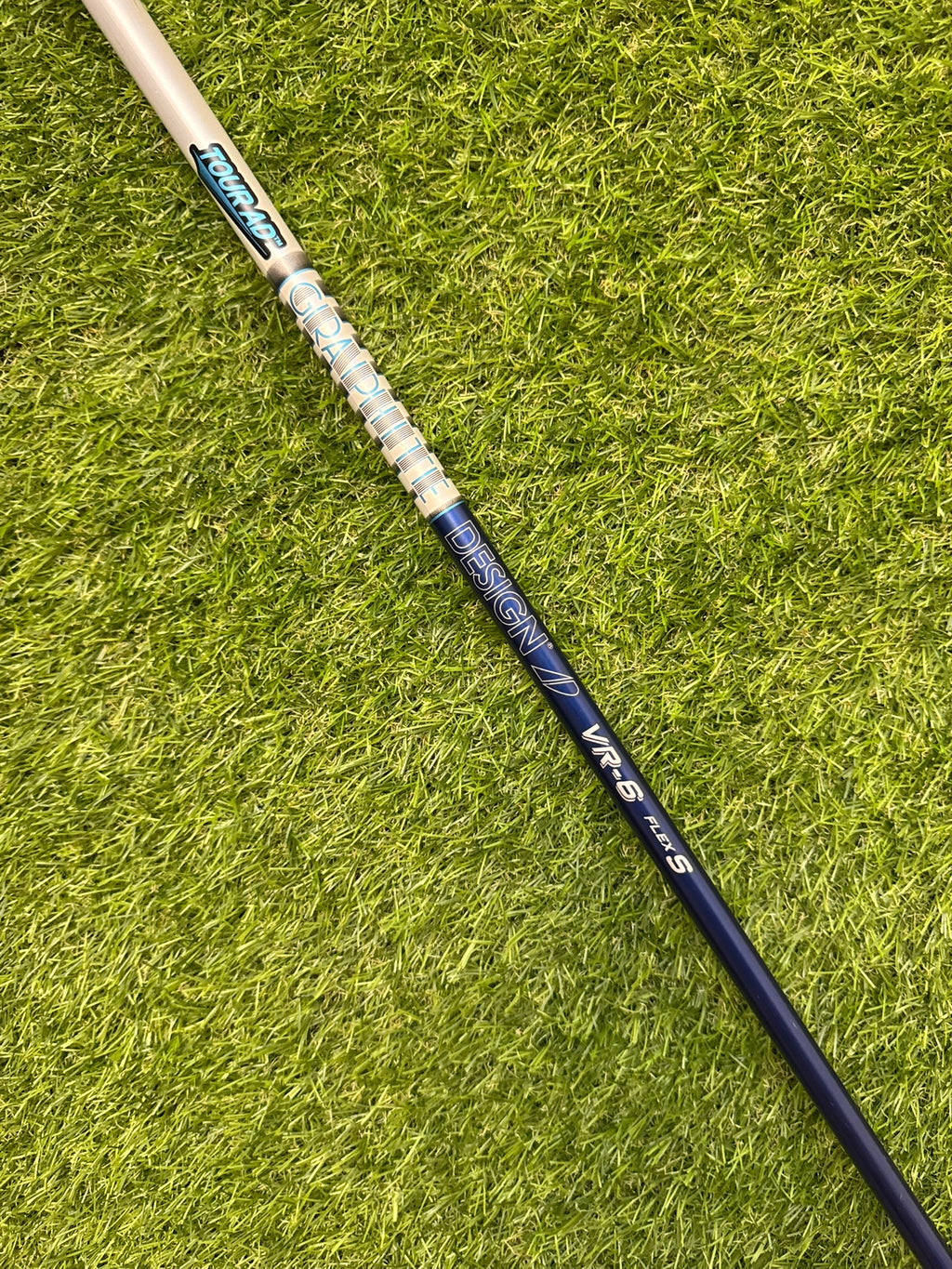 Graphite Design Tour AD VR-6 Driver Shaft – Stiff – 44"