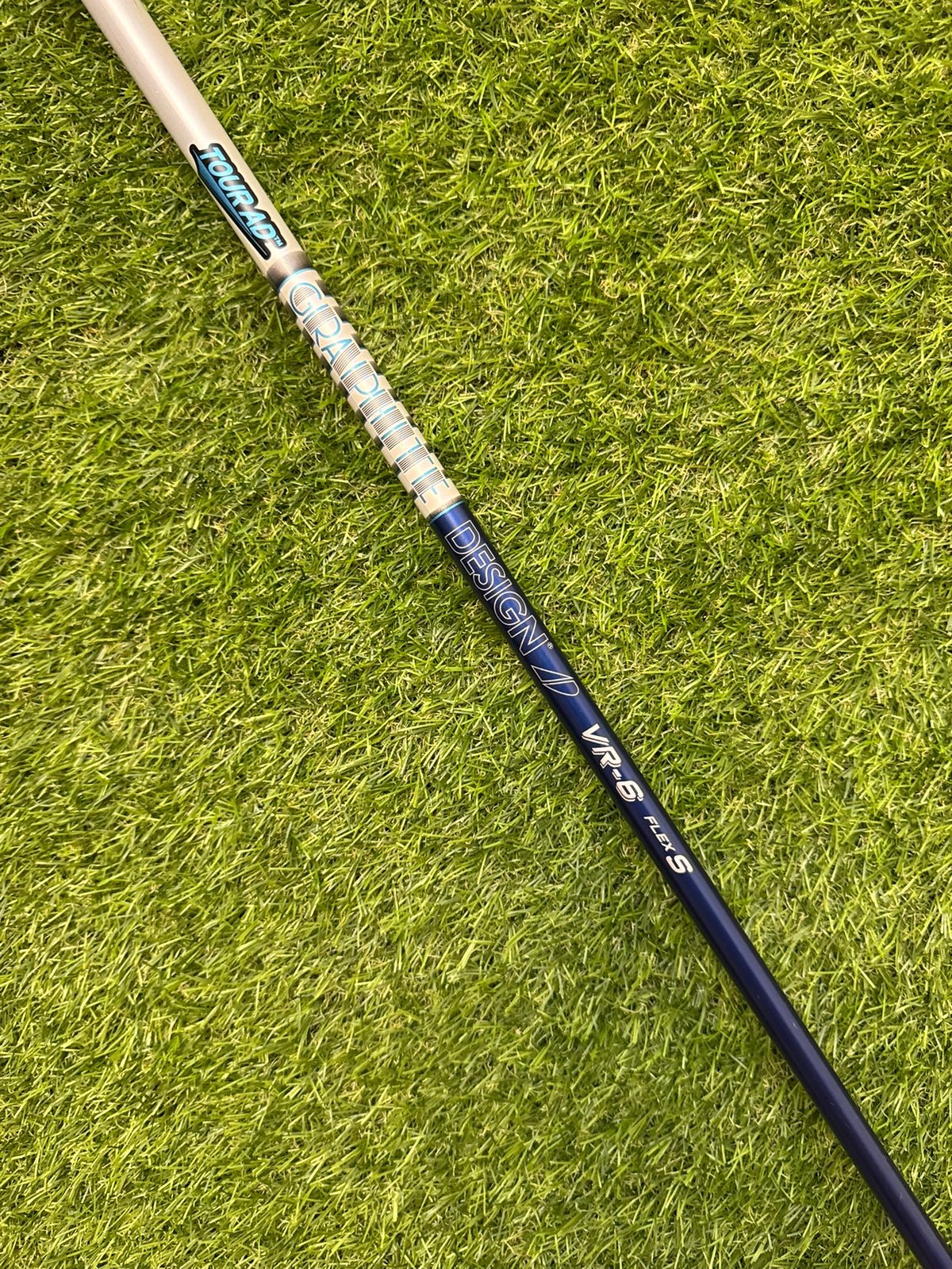 Graphite Design Tour AD VR-6 Driver Shaft – Stiff – 44"